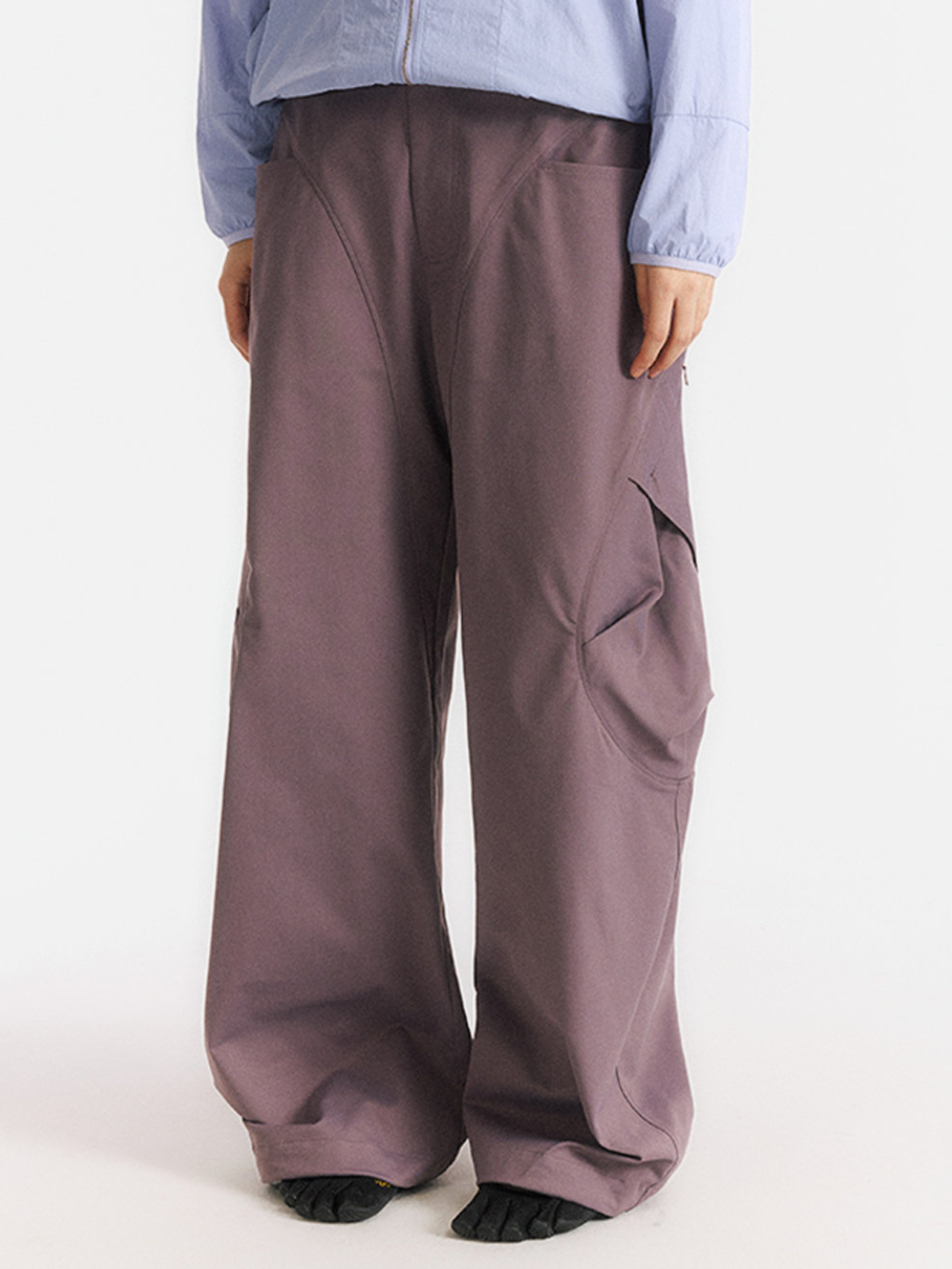 Breccia - Wrinkle-Resistant Utility Balloon Cargo Pants – GONGGAR Breccia - Wrinkle-Resistant Utility Balloon Cargo Pants – GONGGAR