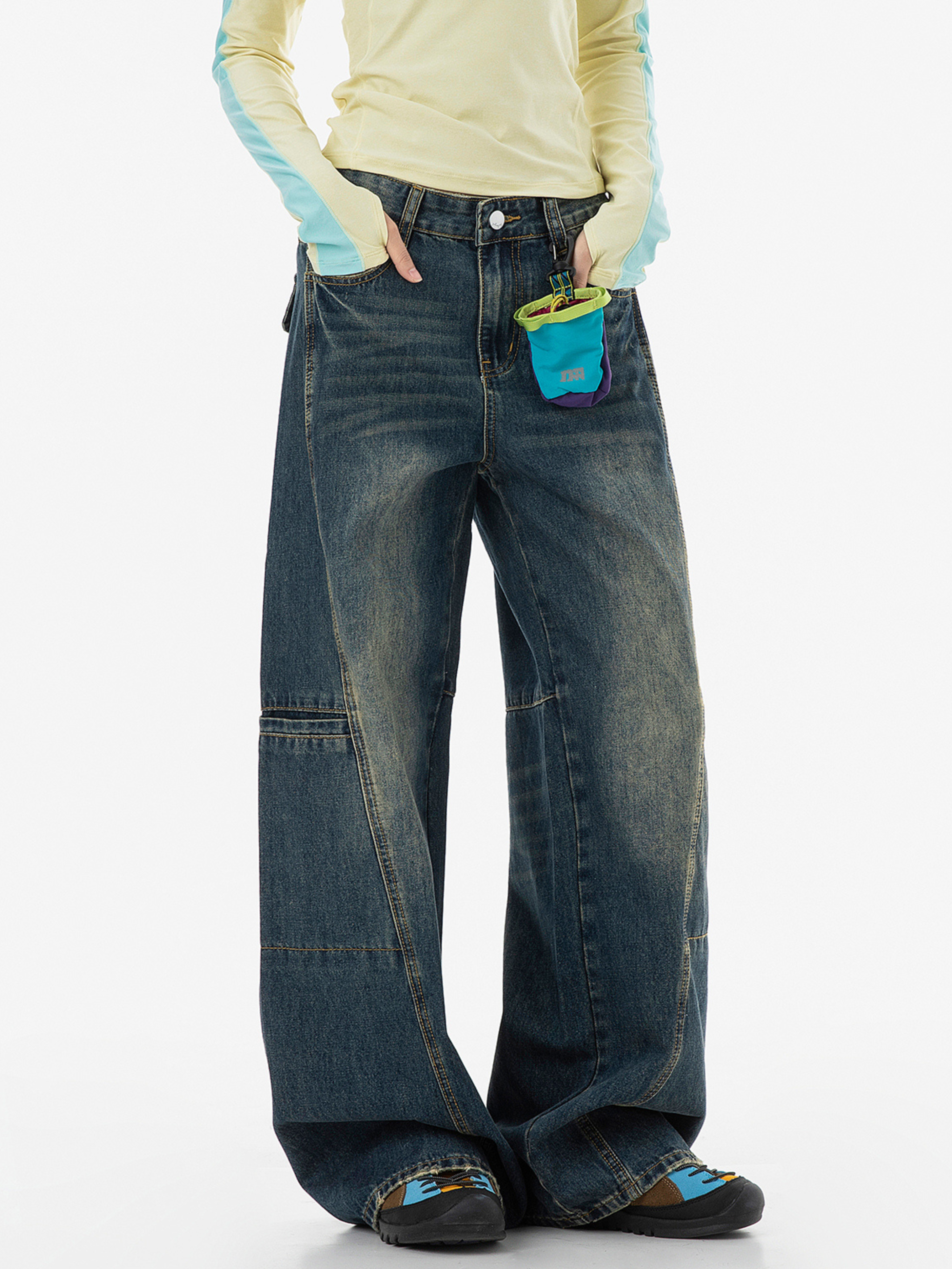 Highreach - Women's Oversized Pocket Straight-Leg Deconstructed Jeans