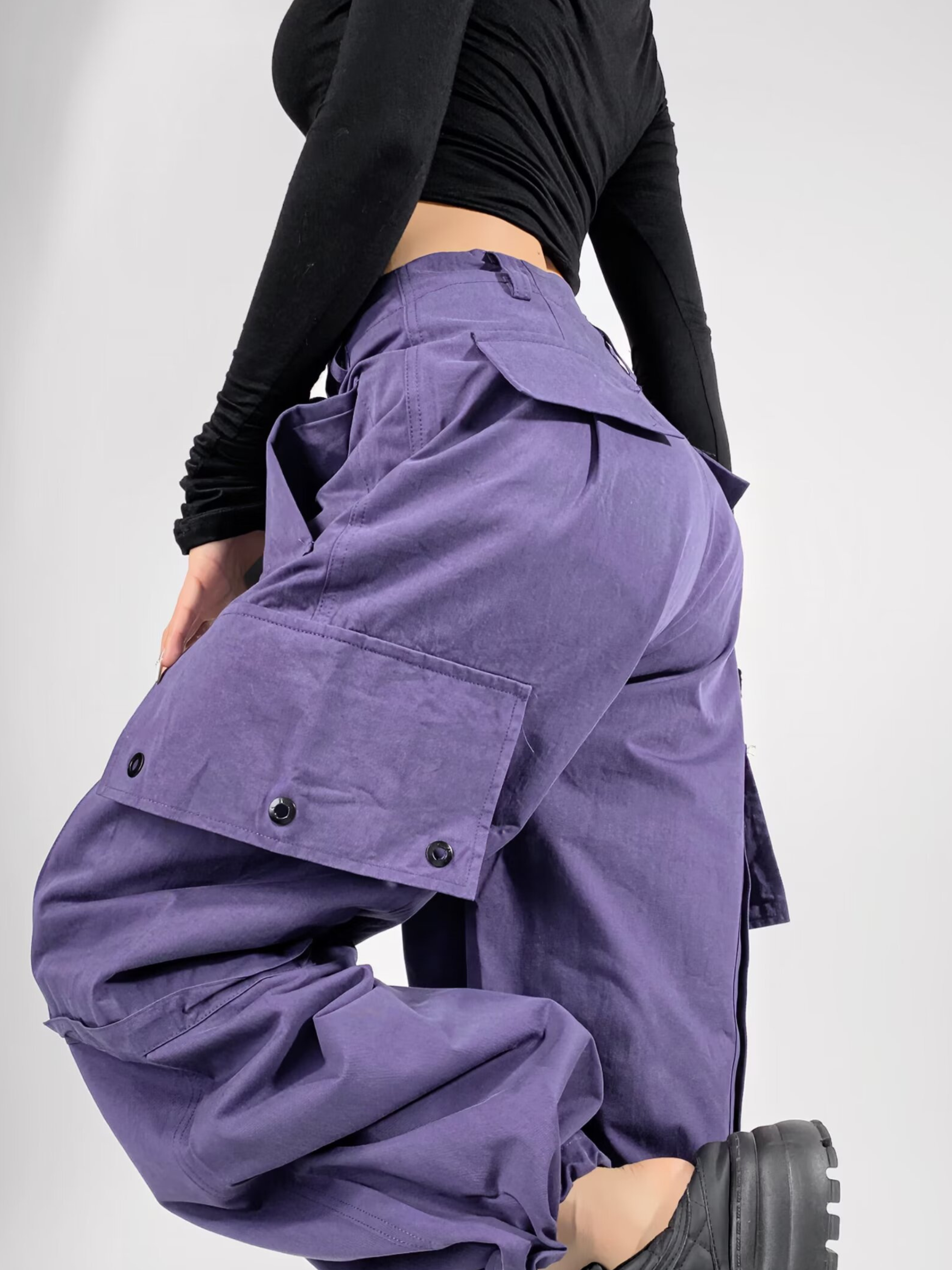 Thornridge - Women's Low-Waist Wide-Pocket Straight Pants