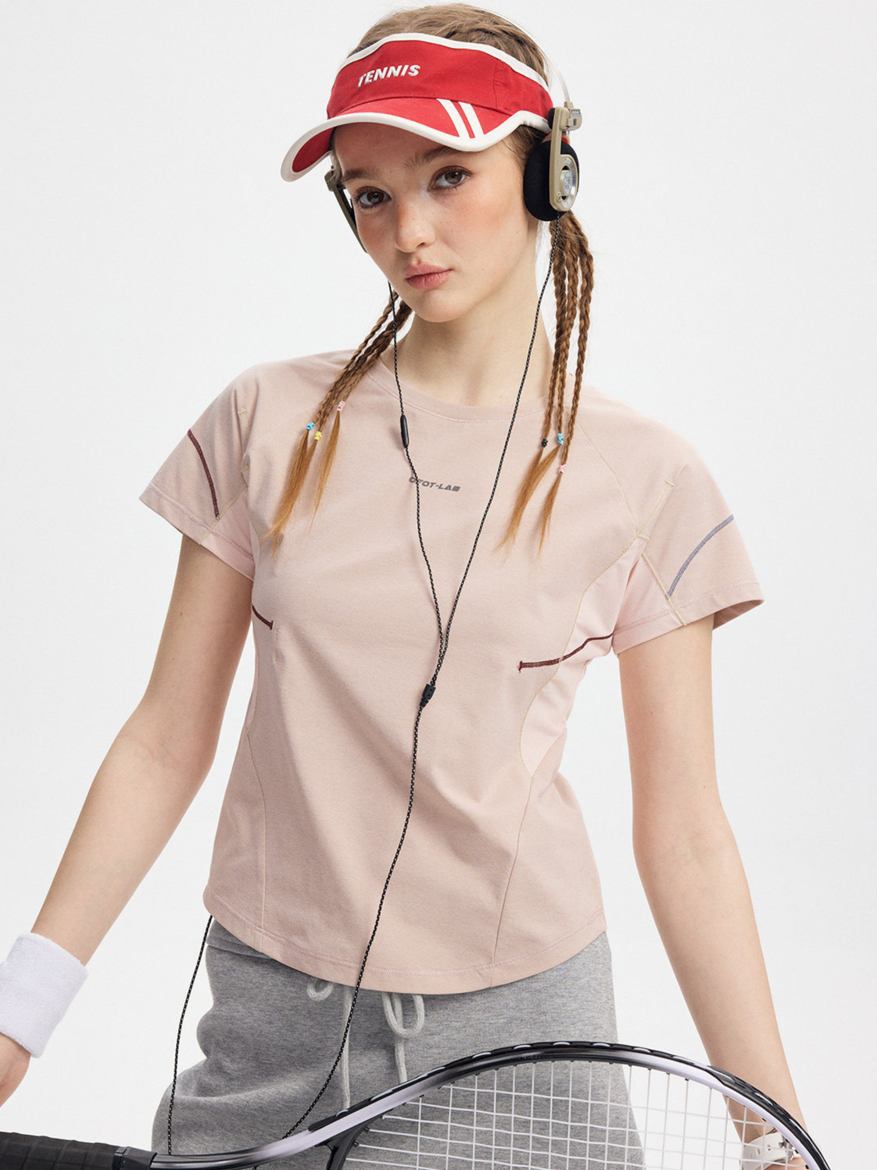 FreeStep - Women's Moisture-Wicking Quick-Dry T-Shirt