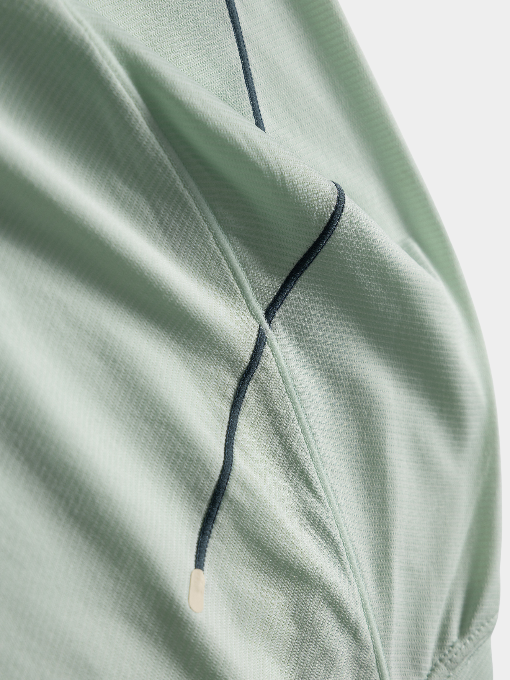 DustTrack - Quick-Dry Breathable Long-Sleeve T-Shirt