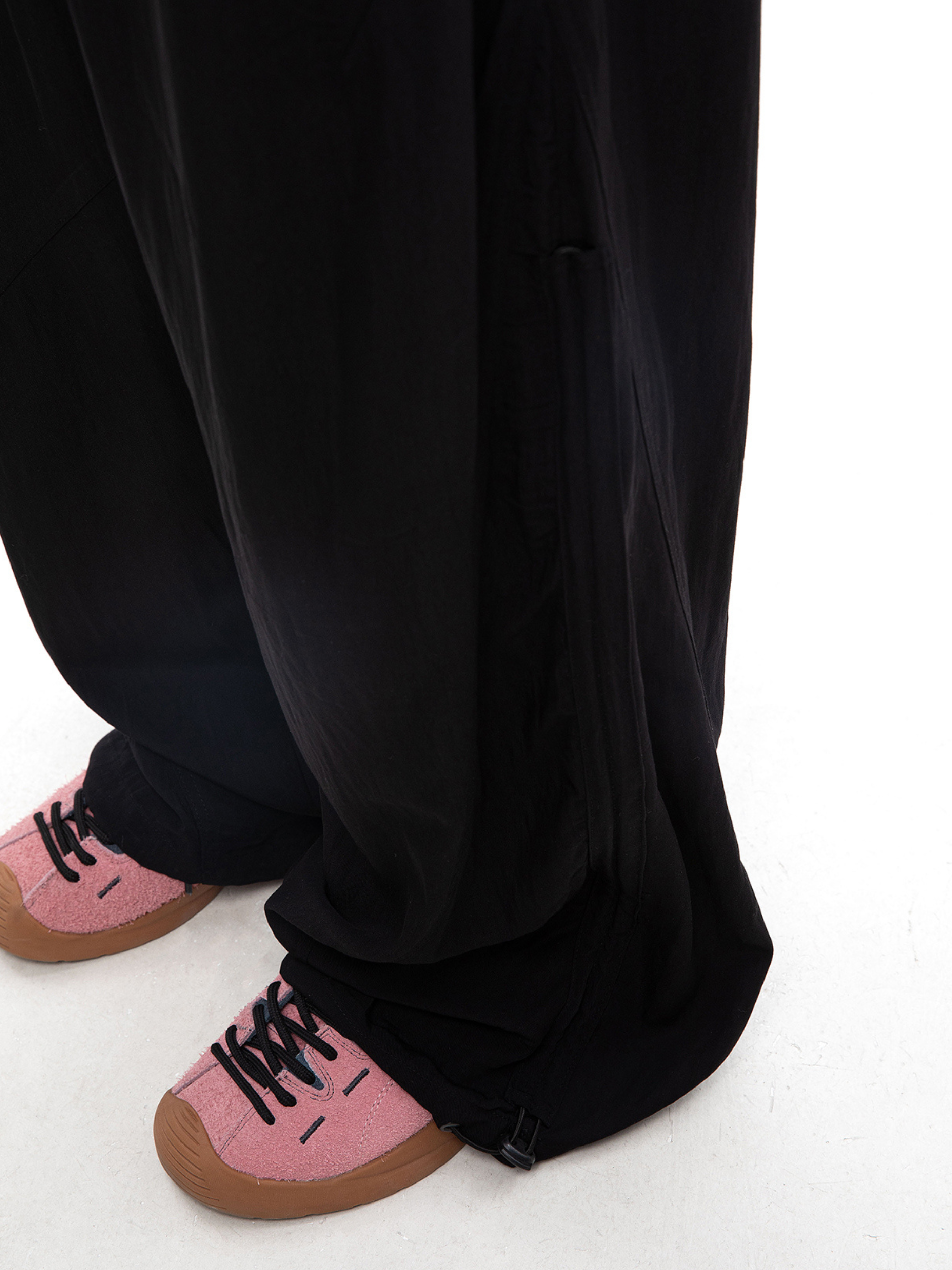 EchoNest - Women's Lightweight Straight-Leg Cargo Parachute Pants