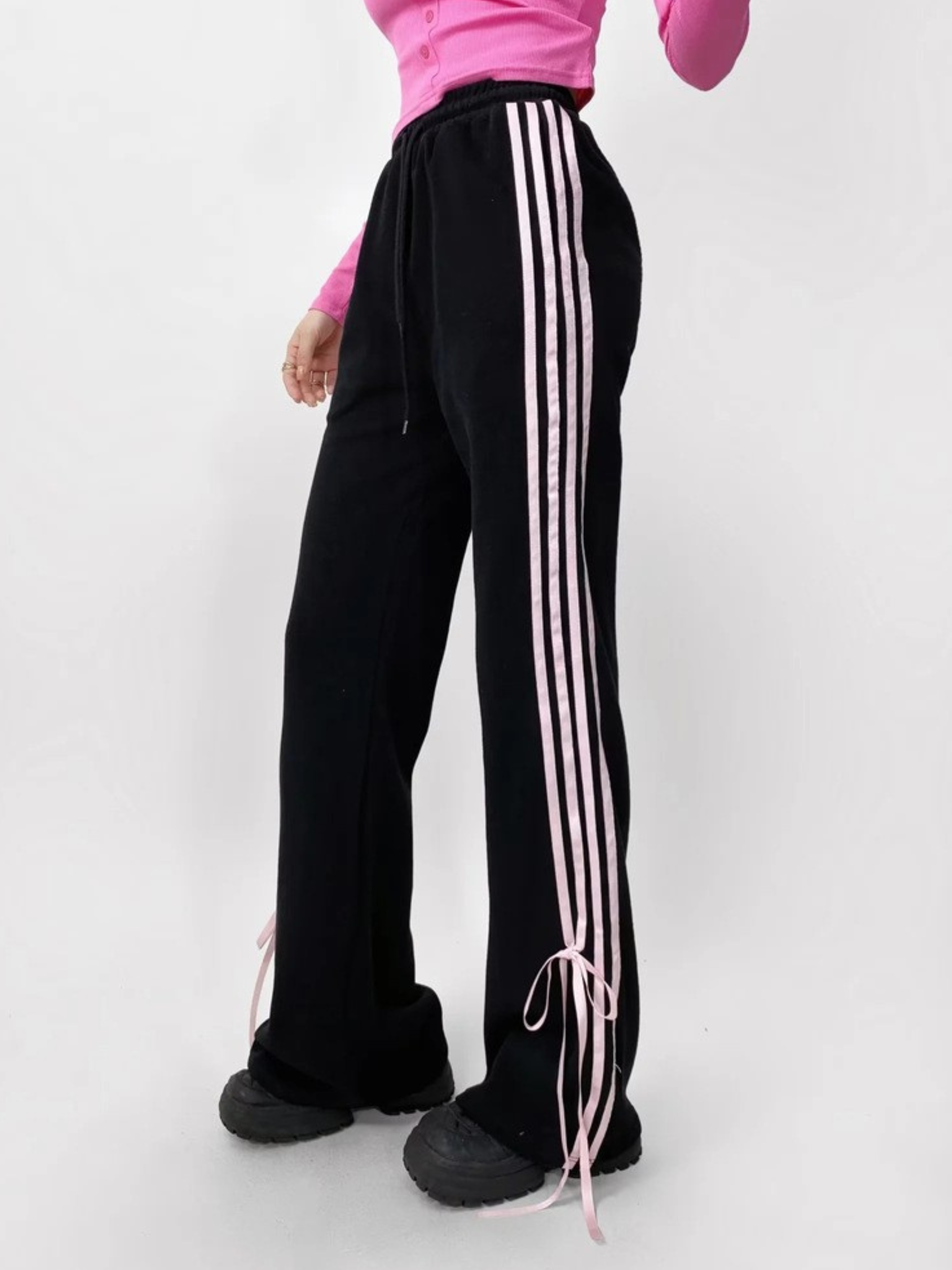 ThornSet - Women's Elastic Waist Side Stripe Straight-Leg Pants