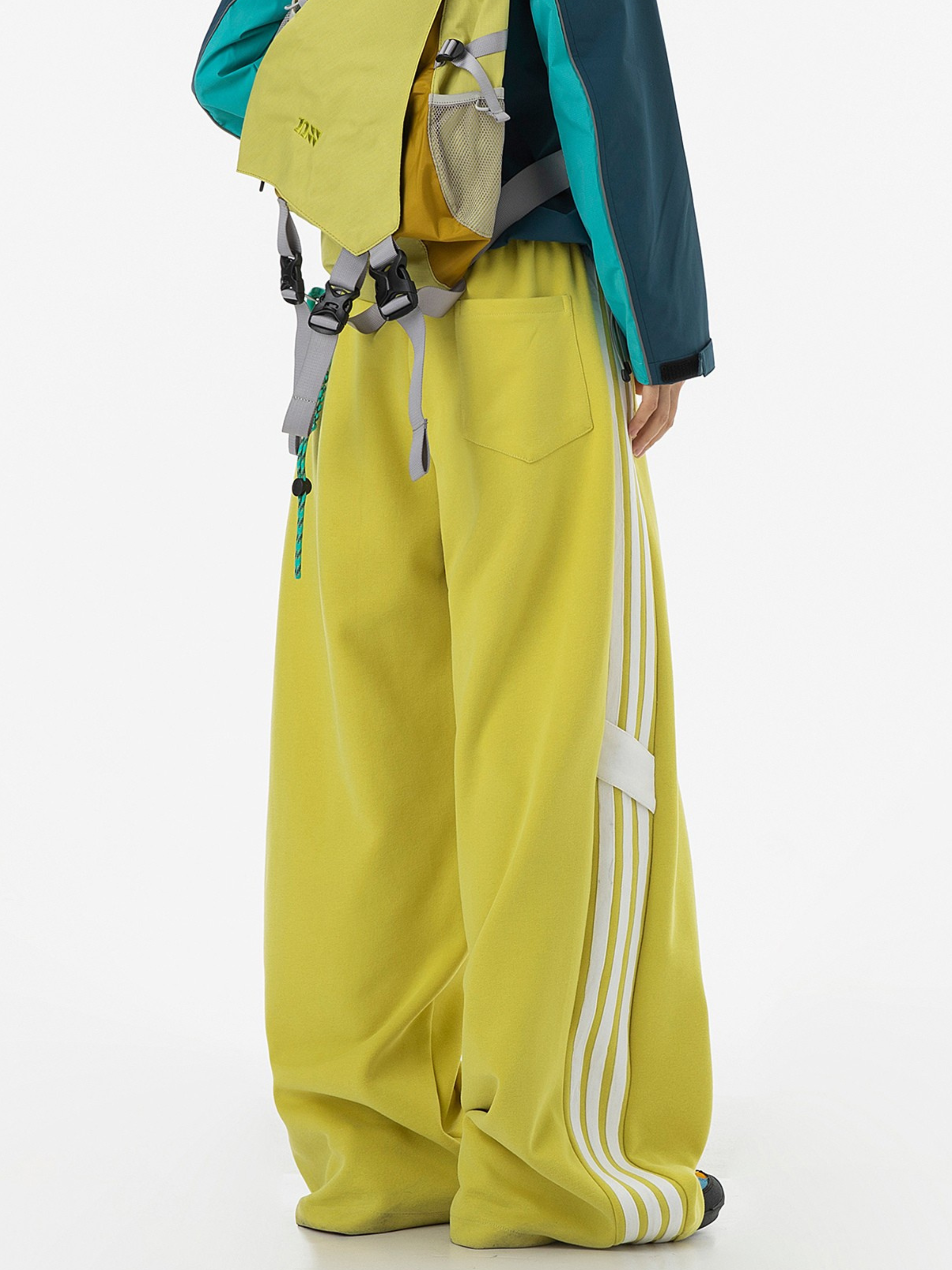 Trailhead - Women's Three-Stripe Straight-Leg Sweatpants