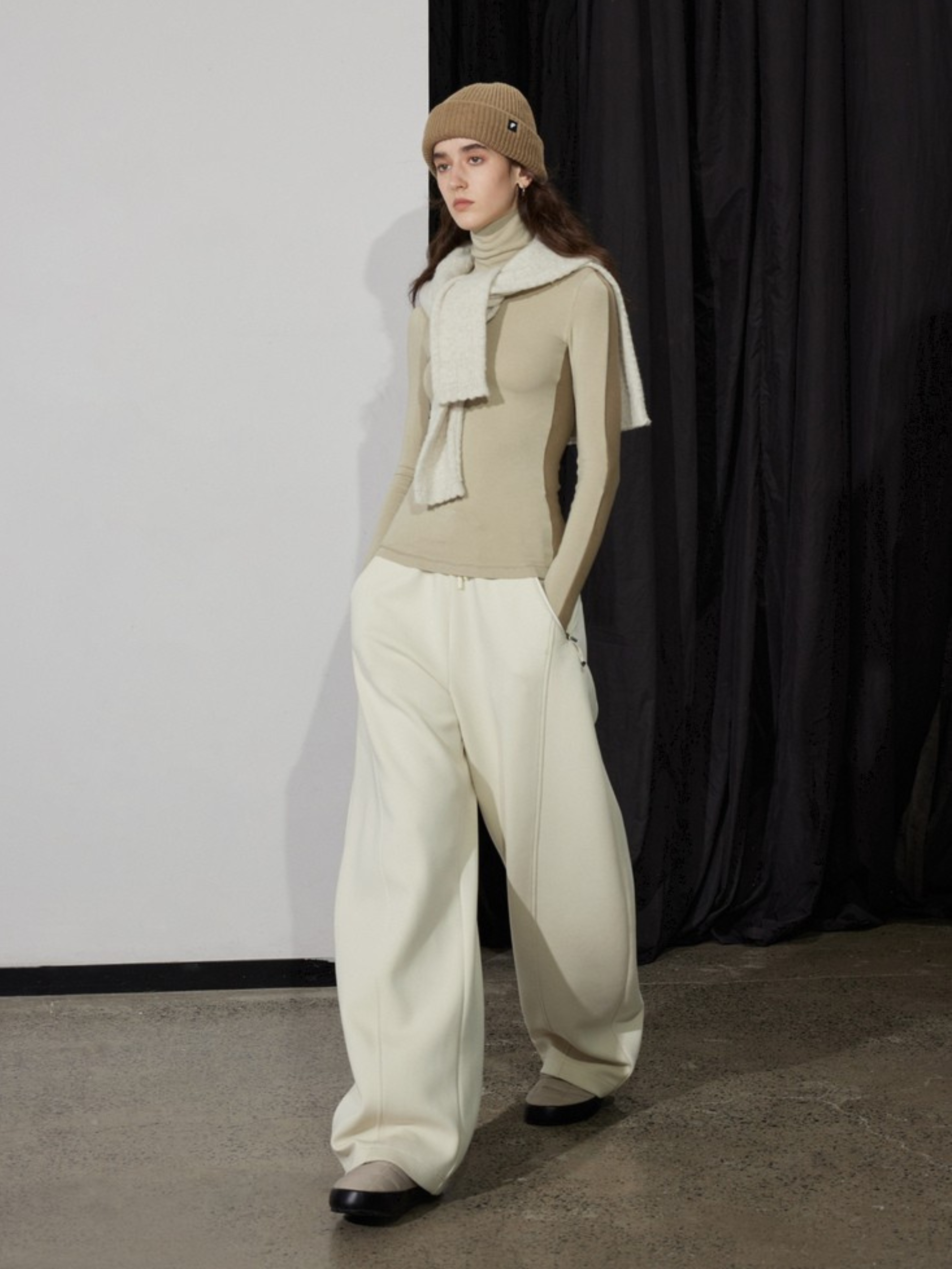 Farsight - Women's Thermal Fleece Curved-Leg Pants