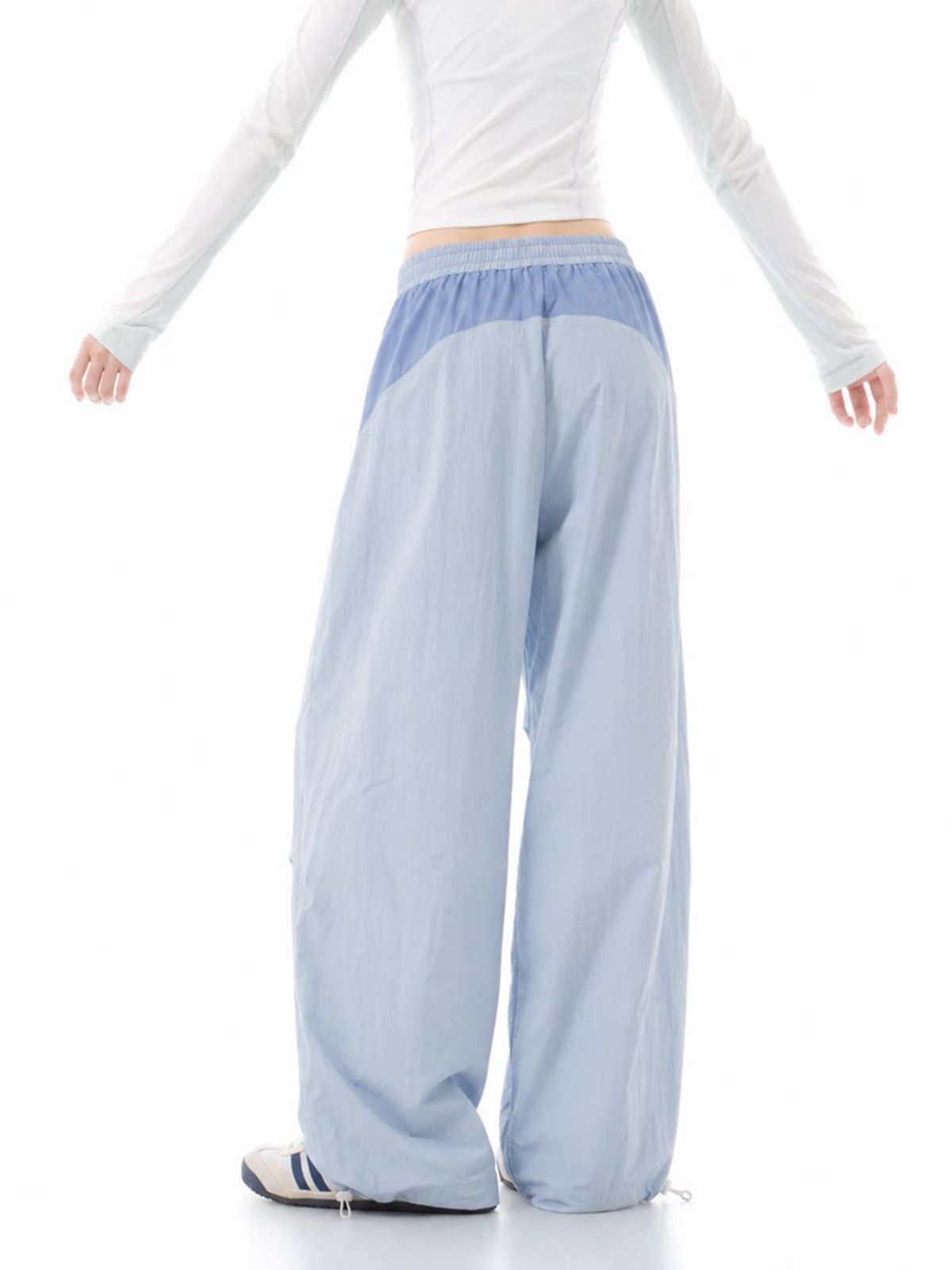 Crestwalk - Women's Geometric Cutline Pleated Paratrooper Pants