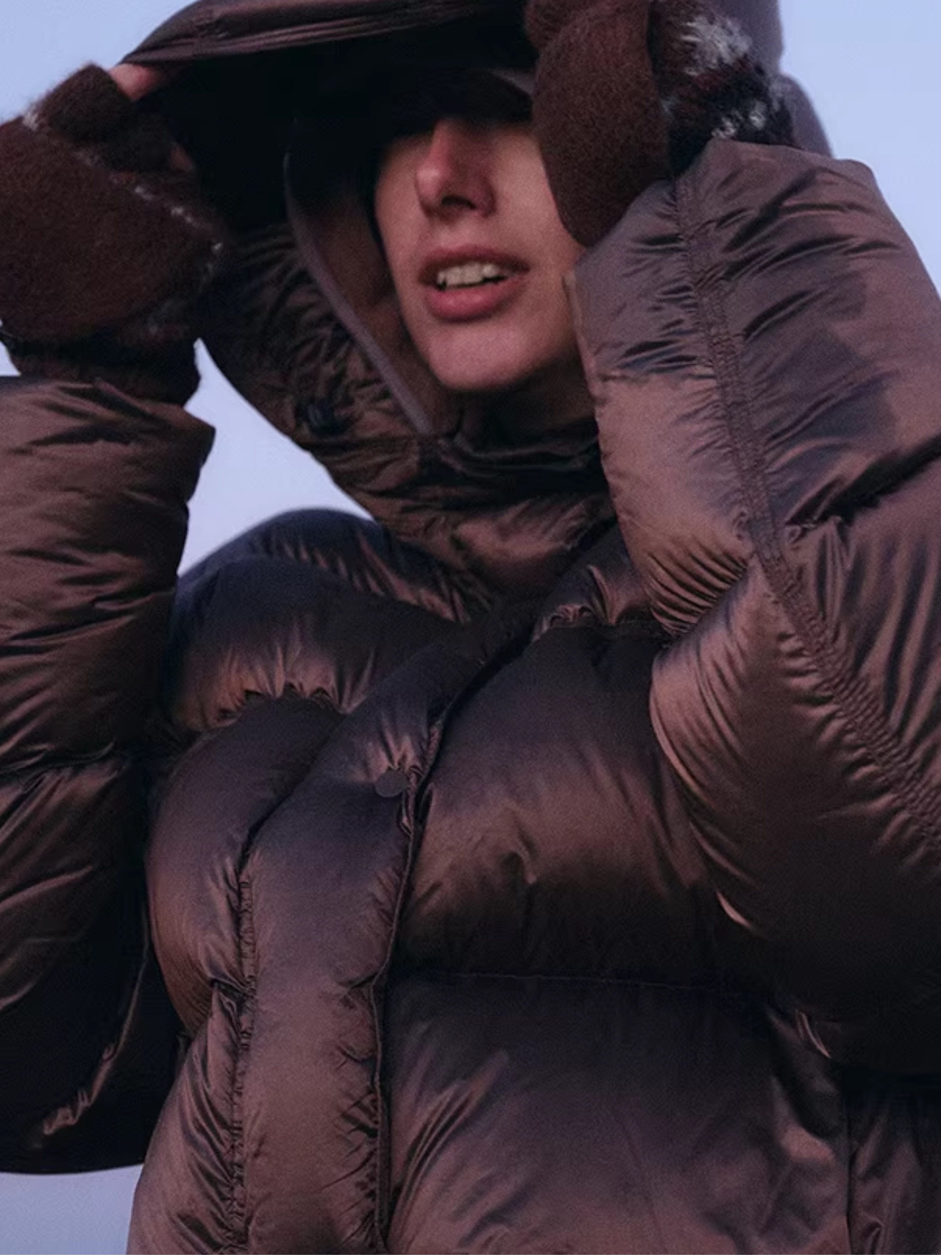BluffLine - Women's Lightweight 95% White Goose Down Jacket