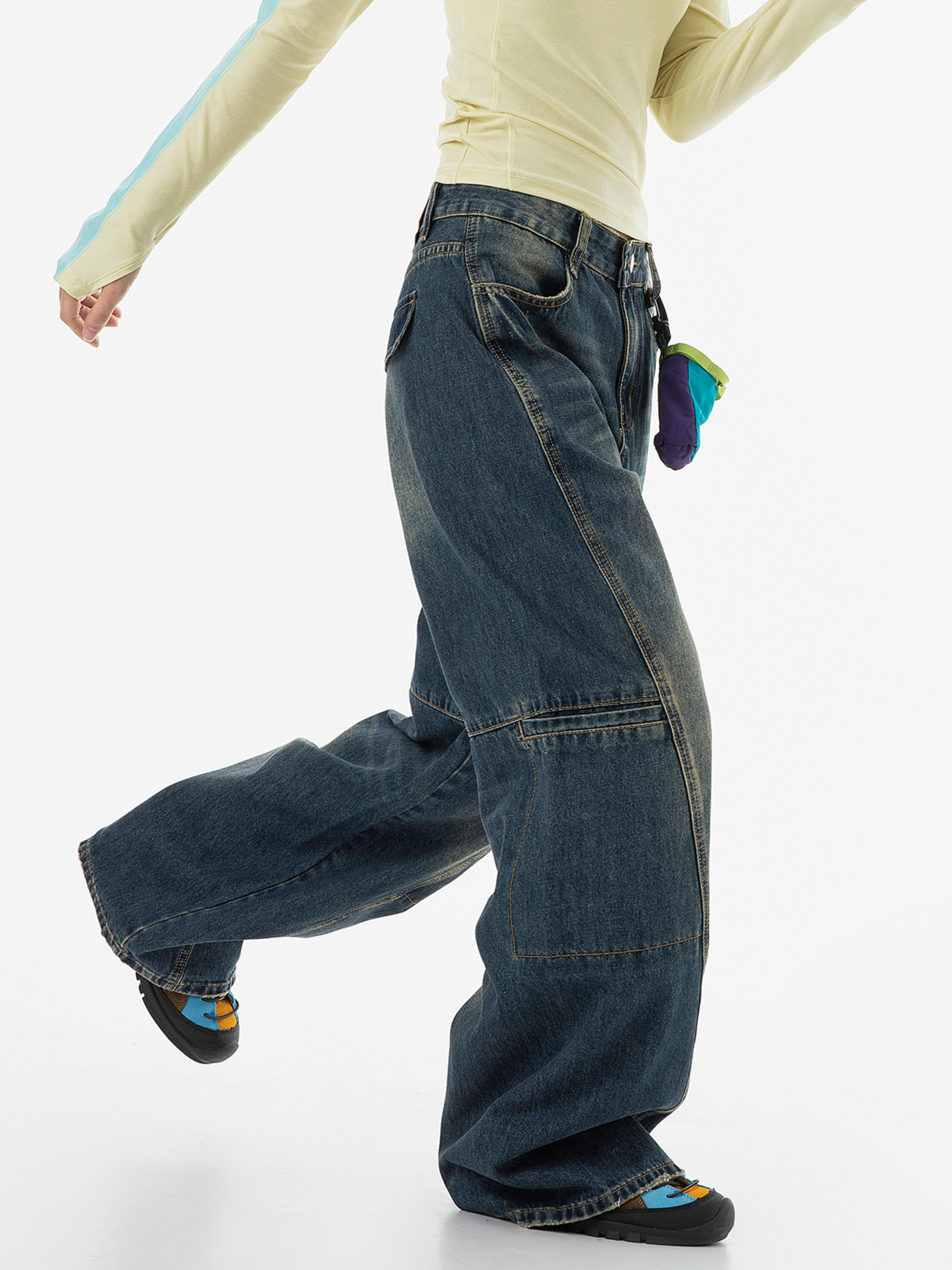 Highreach - Women's Oversized Pocket Straight-Leg Deconstructed Jeans