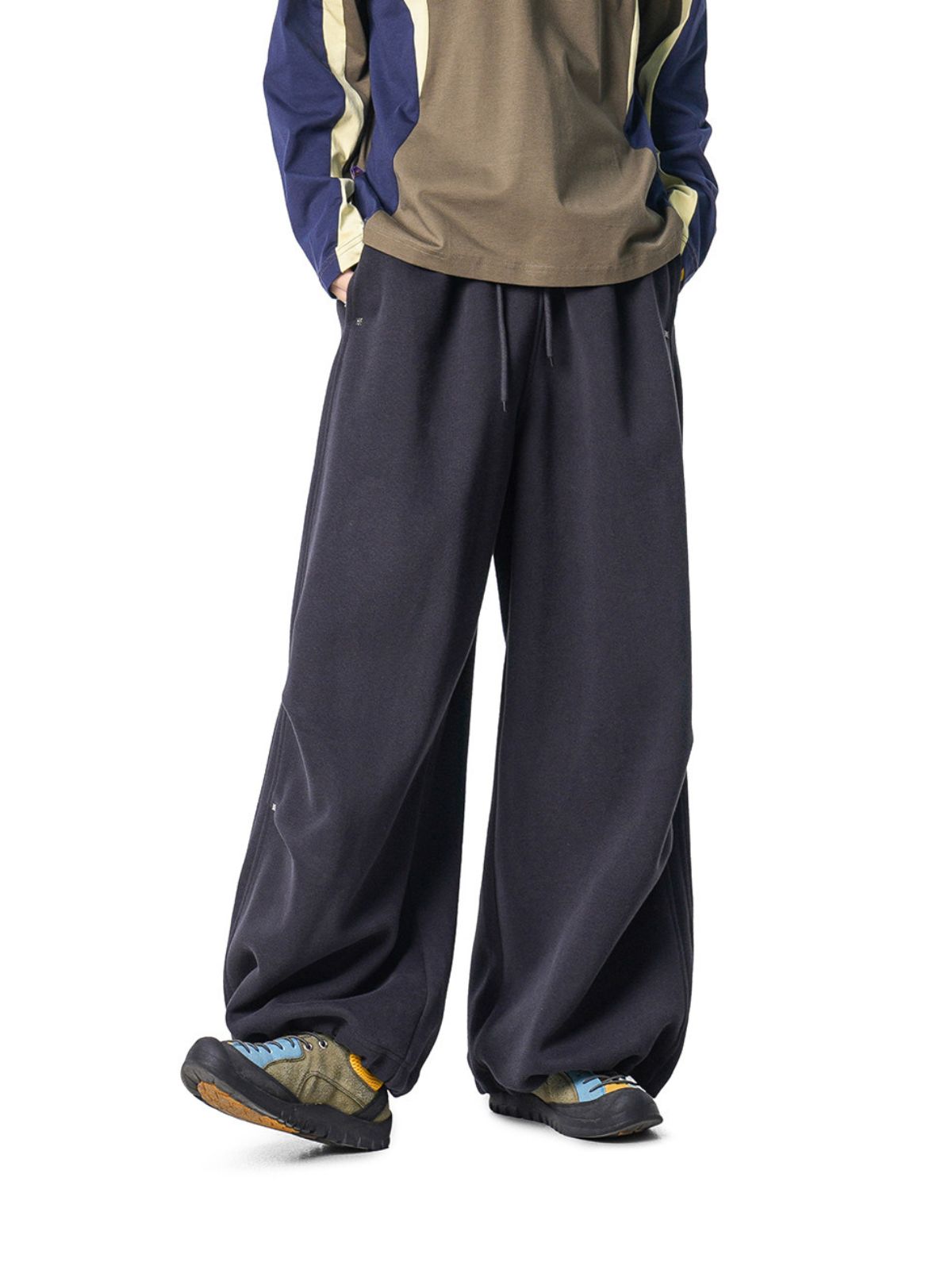 Reachpeak - Unisex Rivet-Detail Pleated Draped Paratrooper Sweatpants