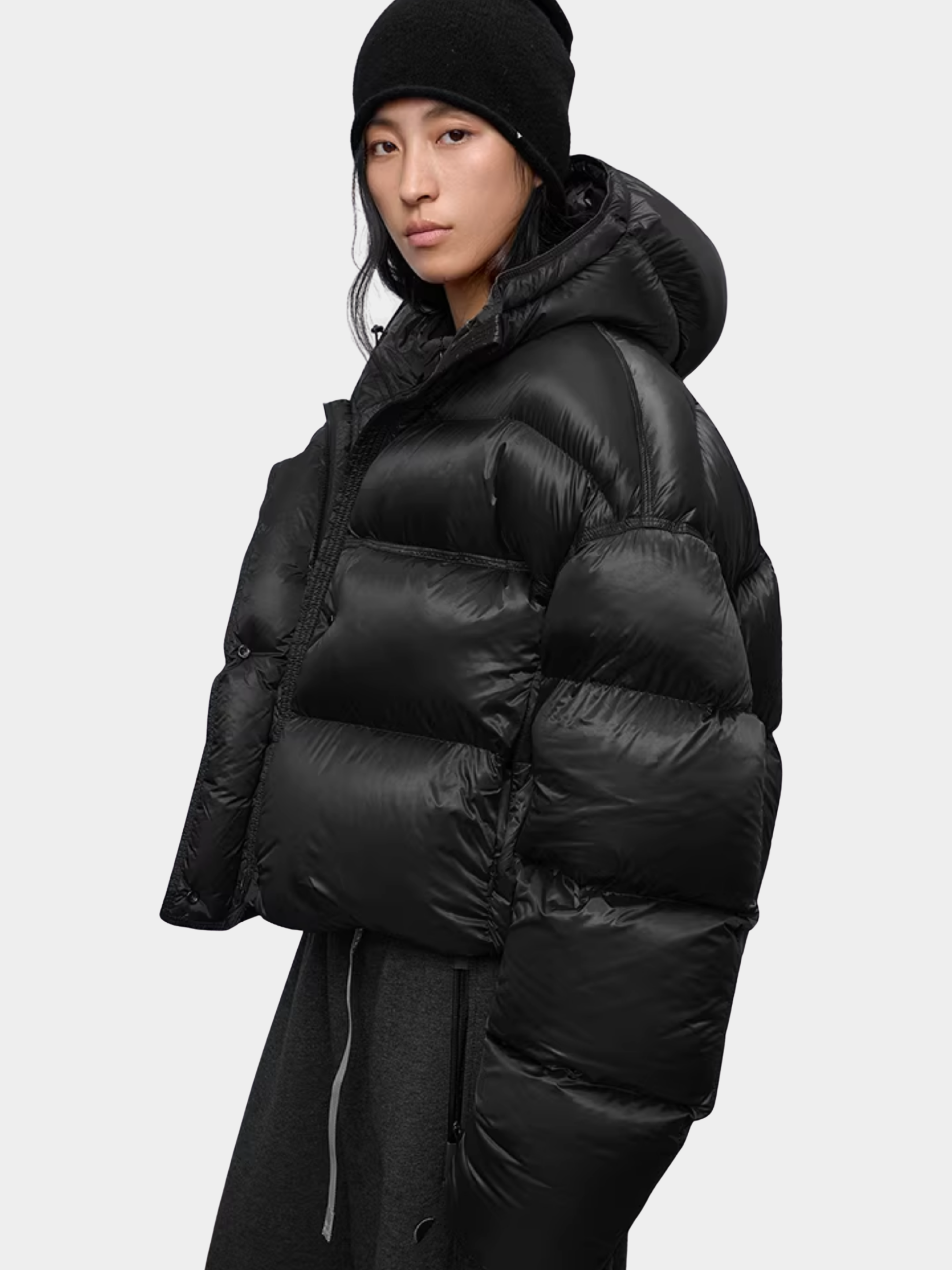 BluffLine - Women's Lightweight 95% White Goose Down Jacket