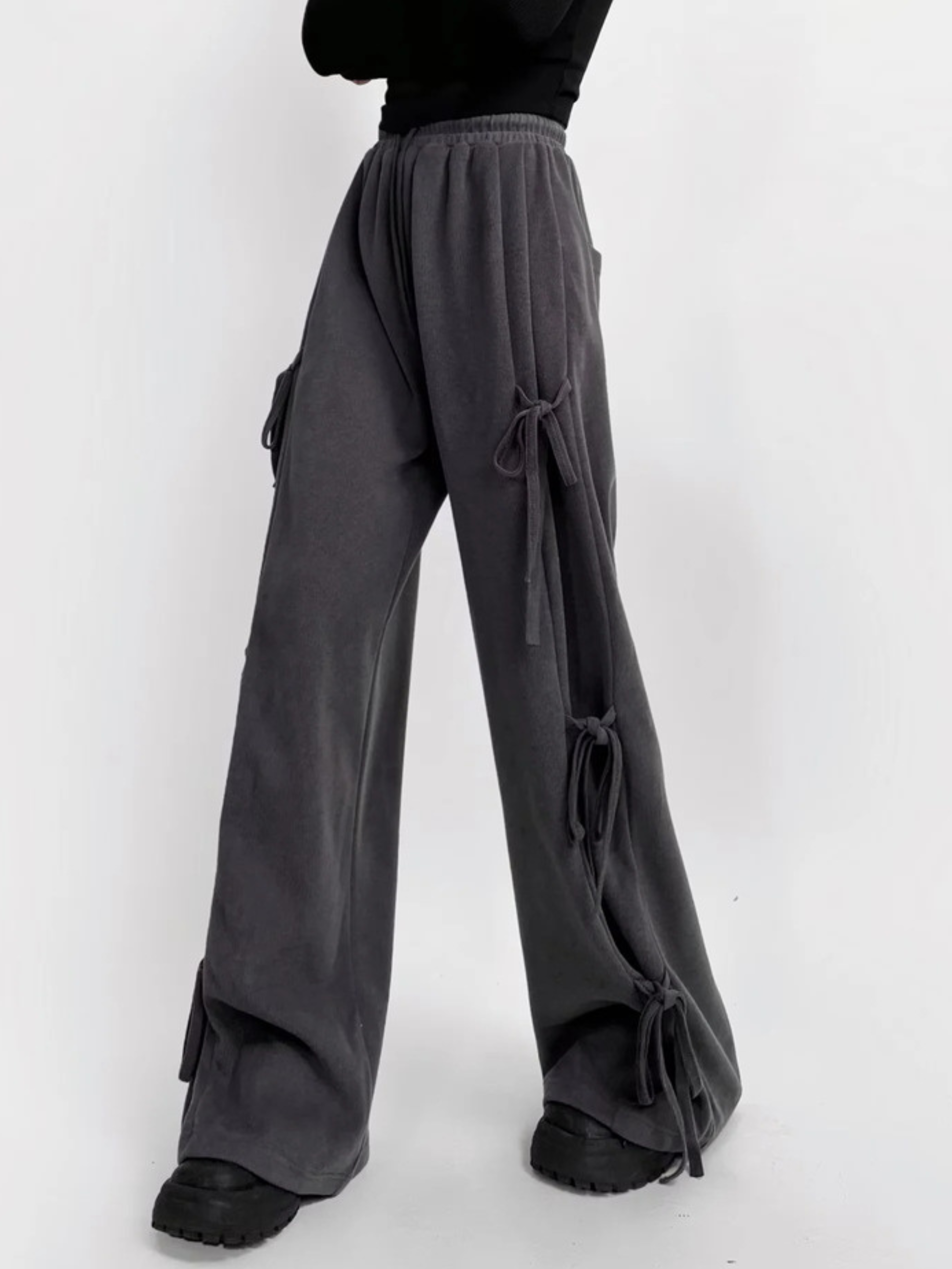 ThornPort - Women's Elastic Waist Butterfly Bow Loose Pants