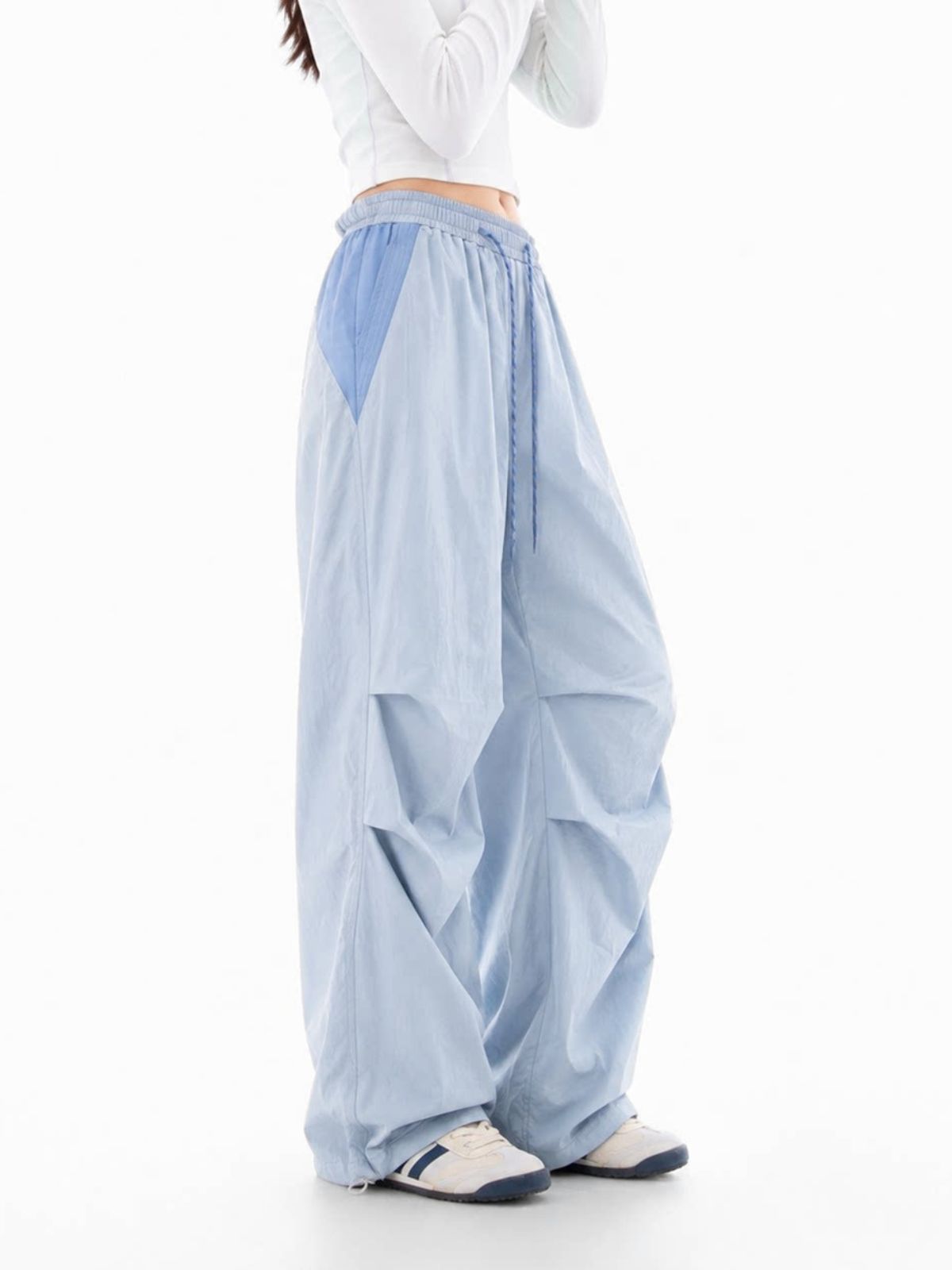 Crestwalk - Women's Geometric Cutline Pleated Paratrooper Pants
