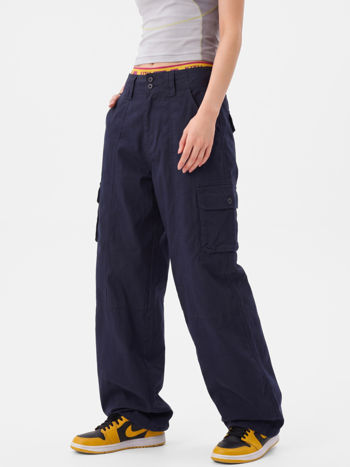 CalmDrift - Women's Deconstructed Multi-Pocket Straight-Leg Cargo Pants