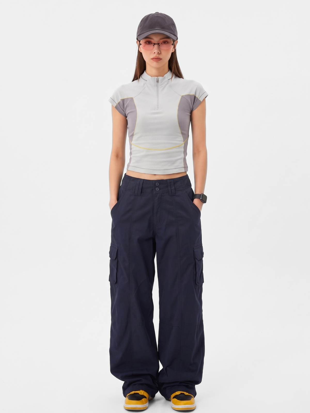 CalmDrift - Women's Deconstructed Multi-Pocket Straight-Leg Cargo Pants