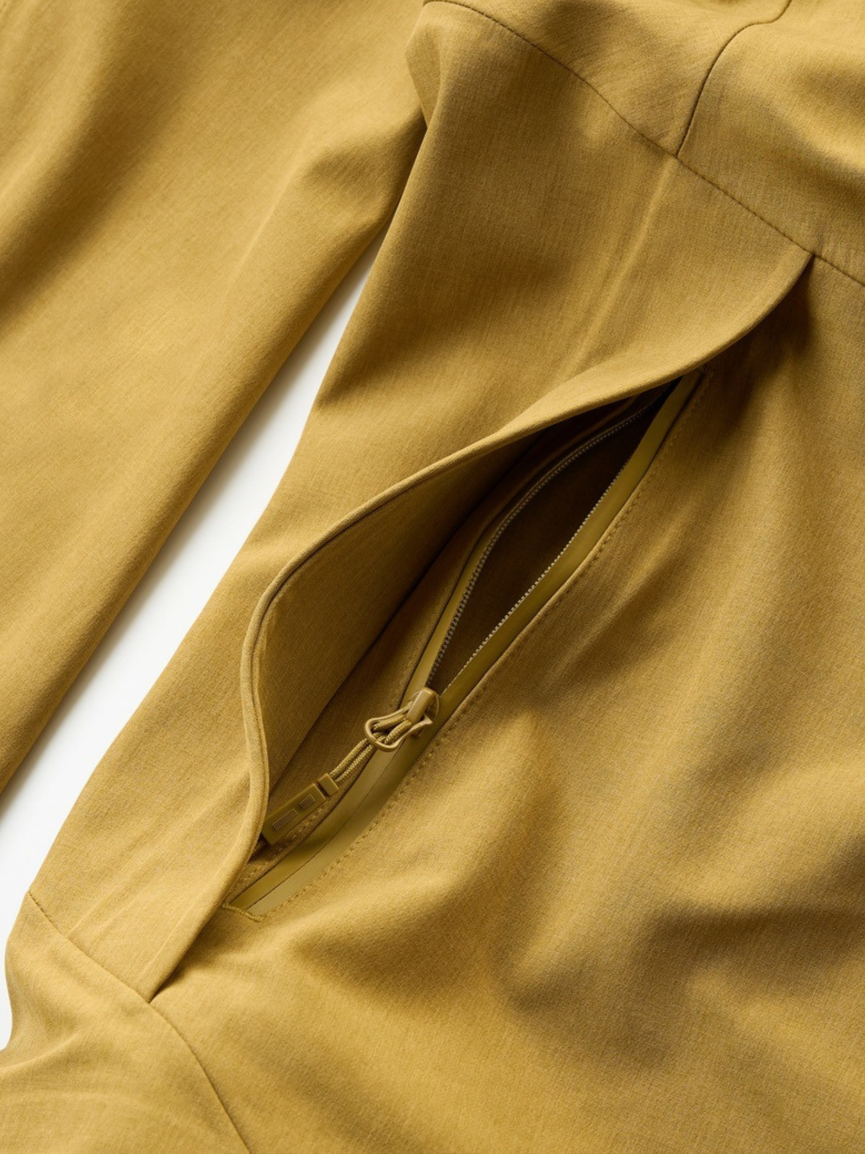 Skybloom - Unisex Seamless Windproof & Water-Repellent Softshell Jacket