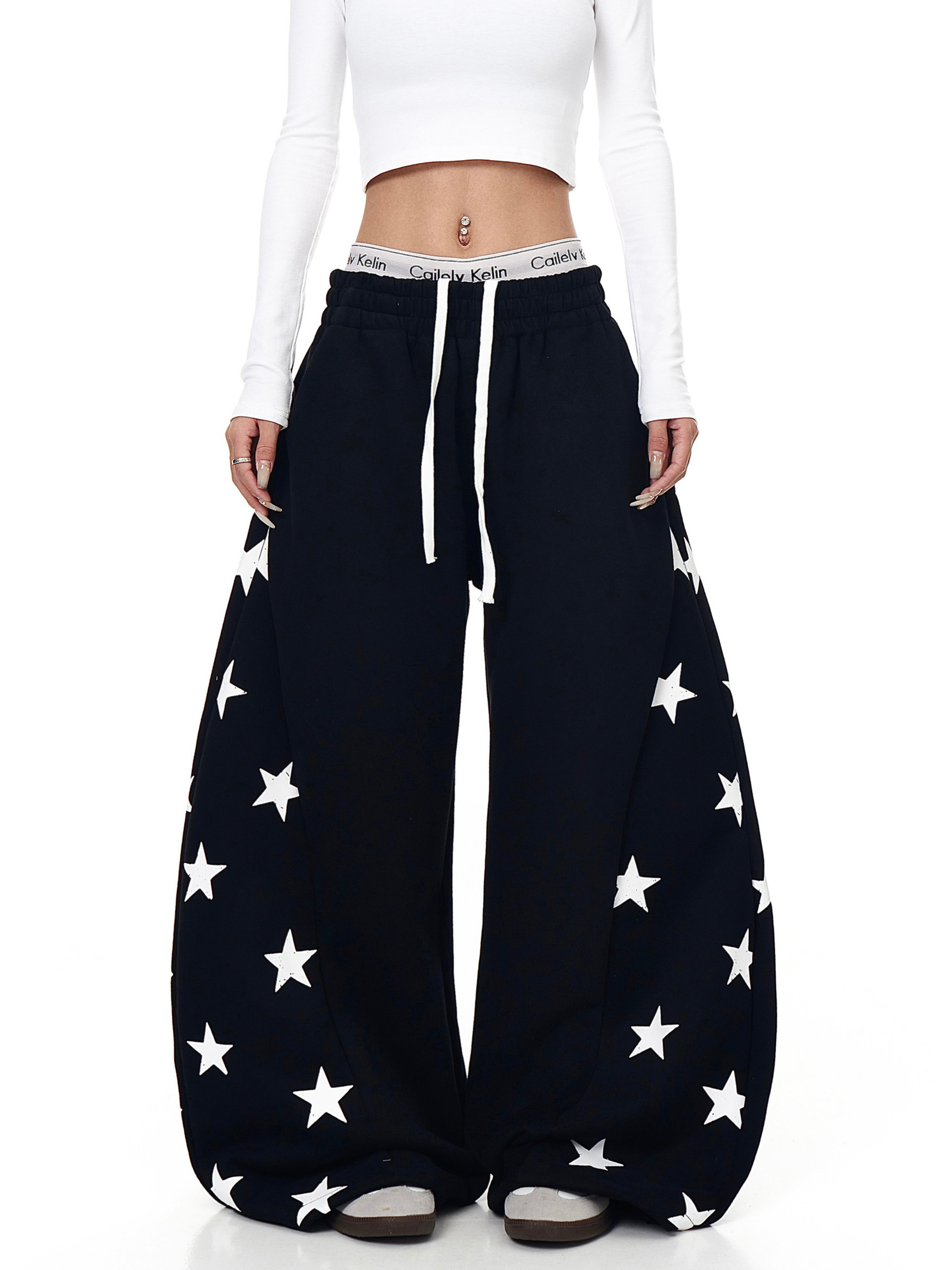 Thunderscorch - Women's Star Print Curved-Leg Sweatpants