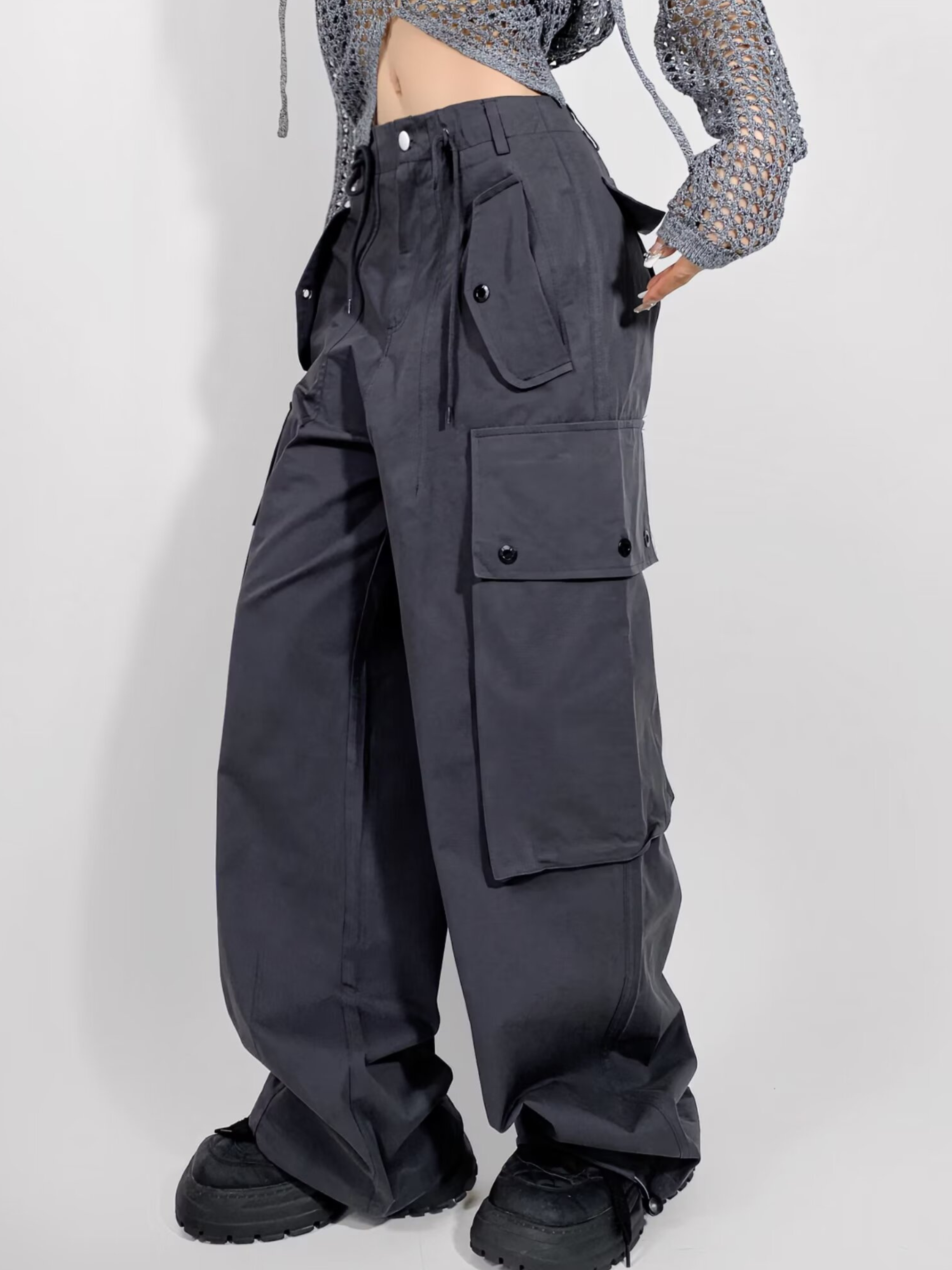 Thornridge - Women's Low-Waist Wide-Pocket Straight Pants