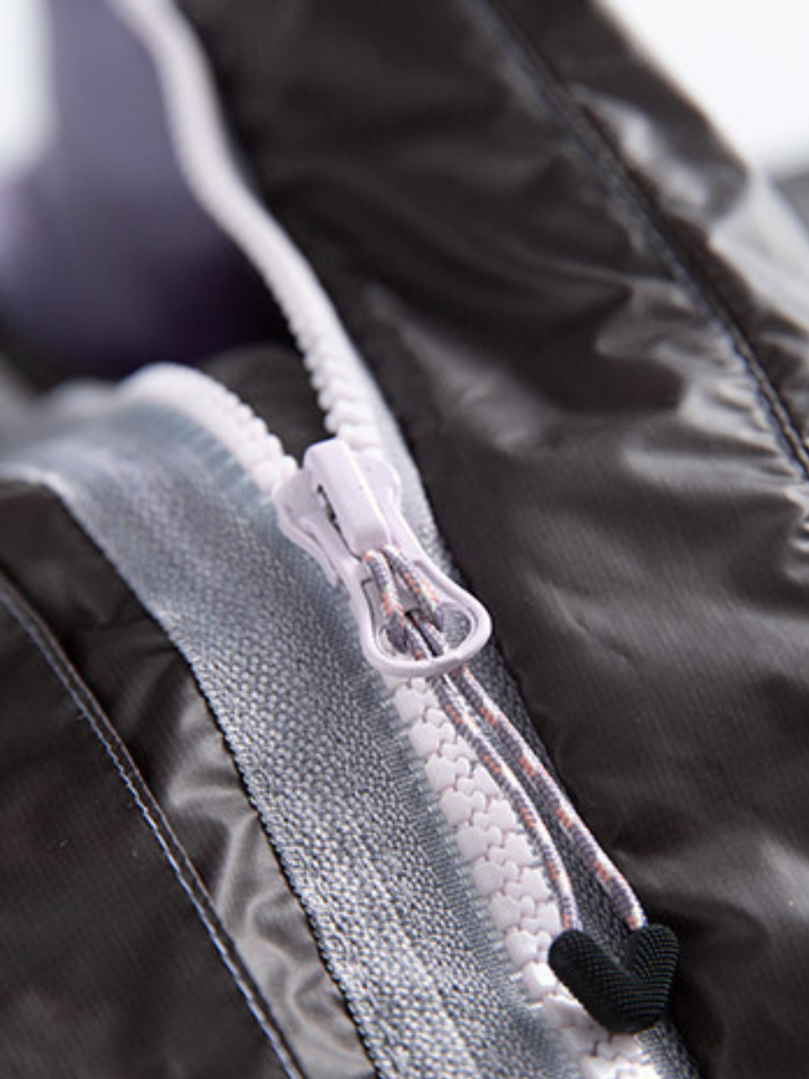 DryWrap - Unisex ColorShift Thermal 90% White Duck Down Vest