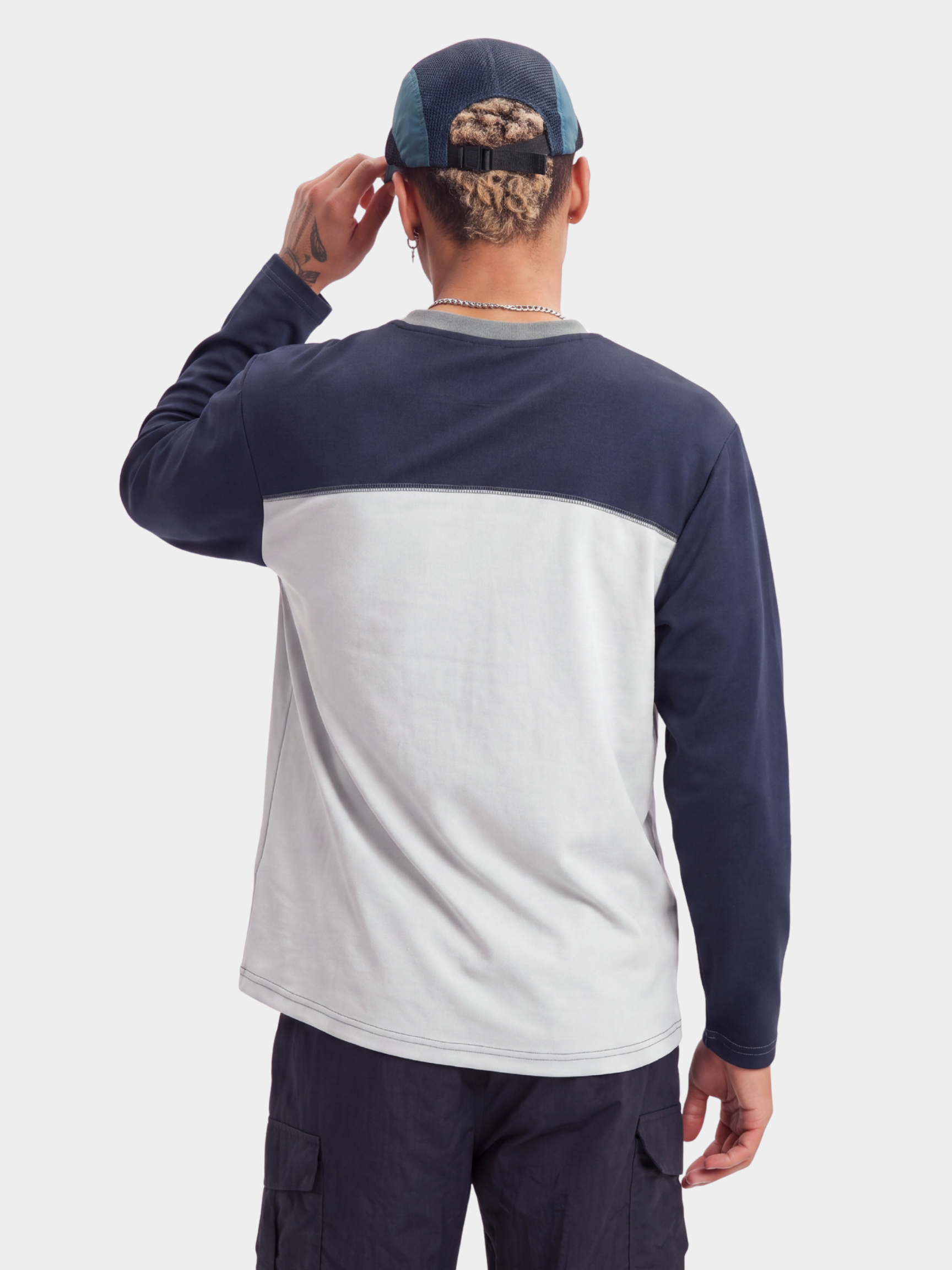 GoldDrift - Unisex Moisture-Wicking & Quick-Dry Long Sleeve T-Shirt