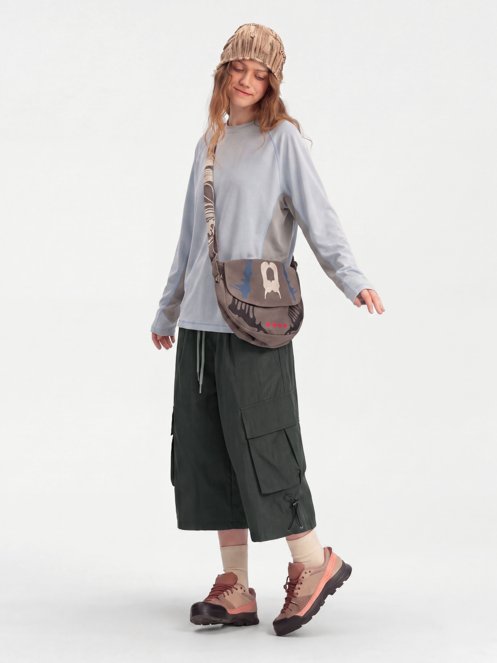 DewPath - Elastic-Waist Multi-Pocket Knee-Length Shorts
