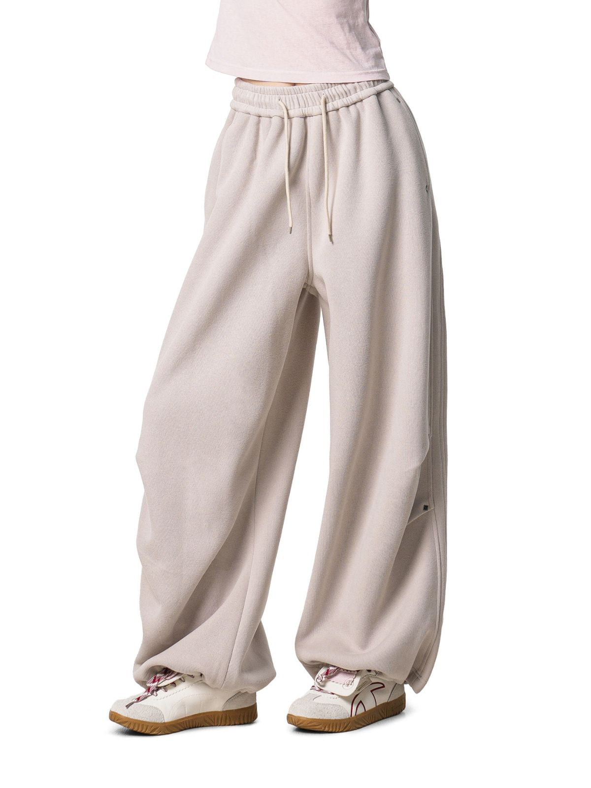 Reachpeak - Unisex Rivet-Detail Pleated Draped Paratrooper Sweatpants