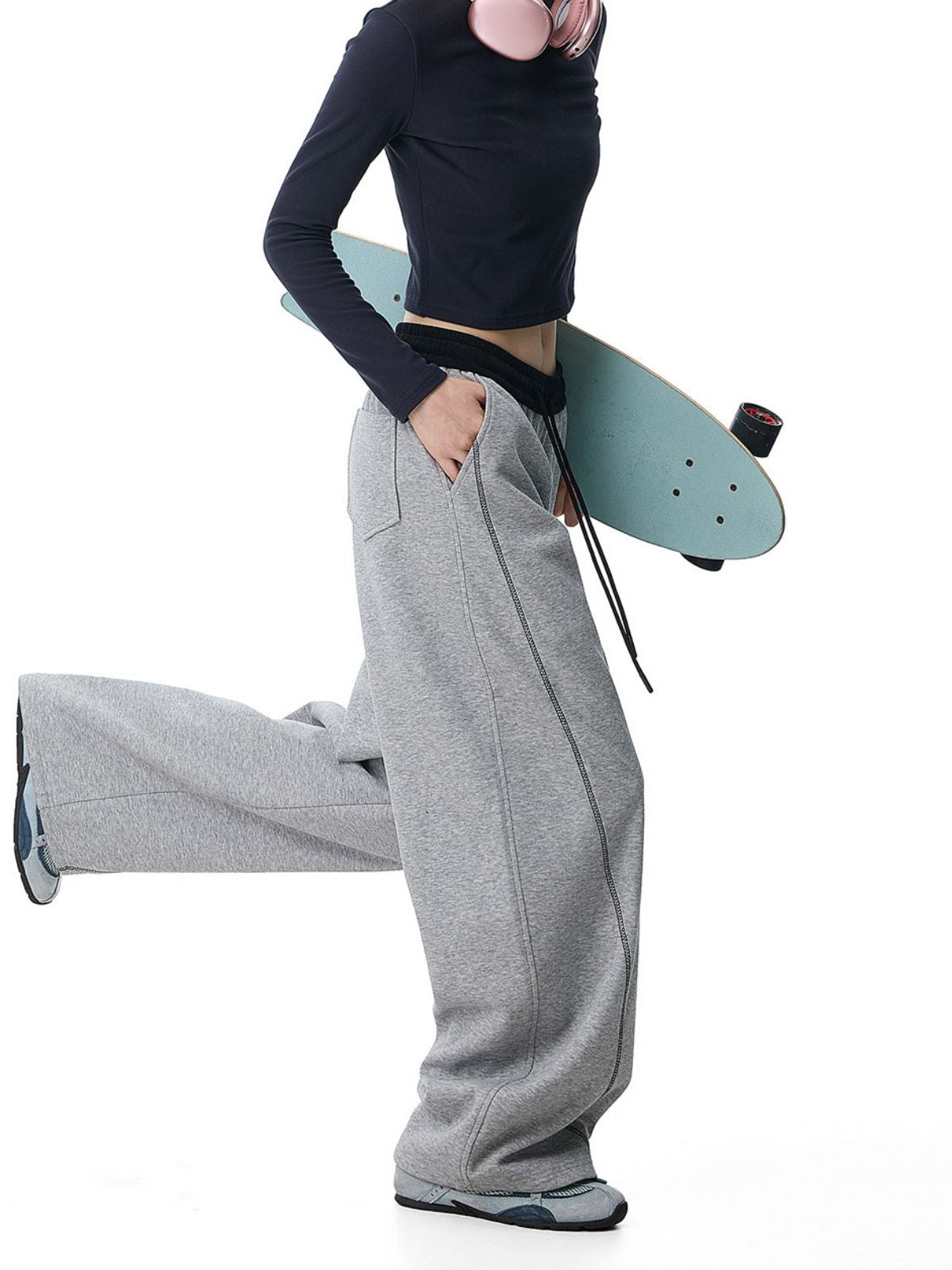 DustCloud - Women's Color-Block Curved-Leg Relaxed Sweatpants