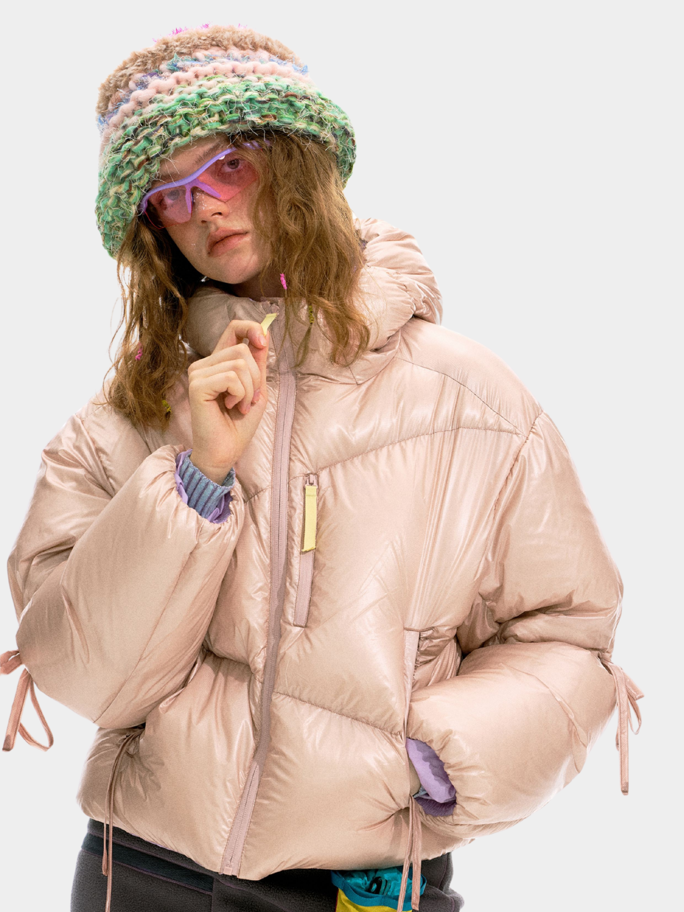 Ironfrost - Women's 90% White Duck Down Color-Blocked Short Puffer Jacket