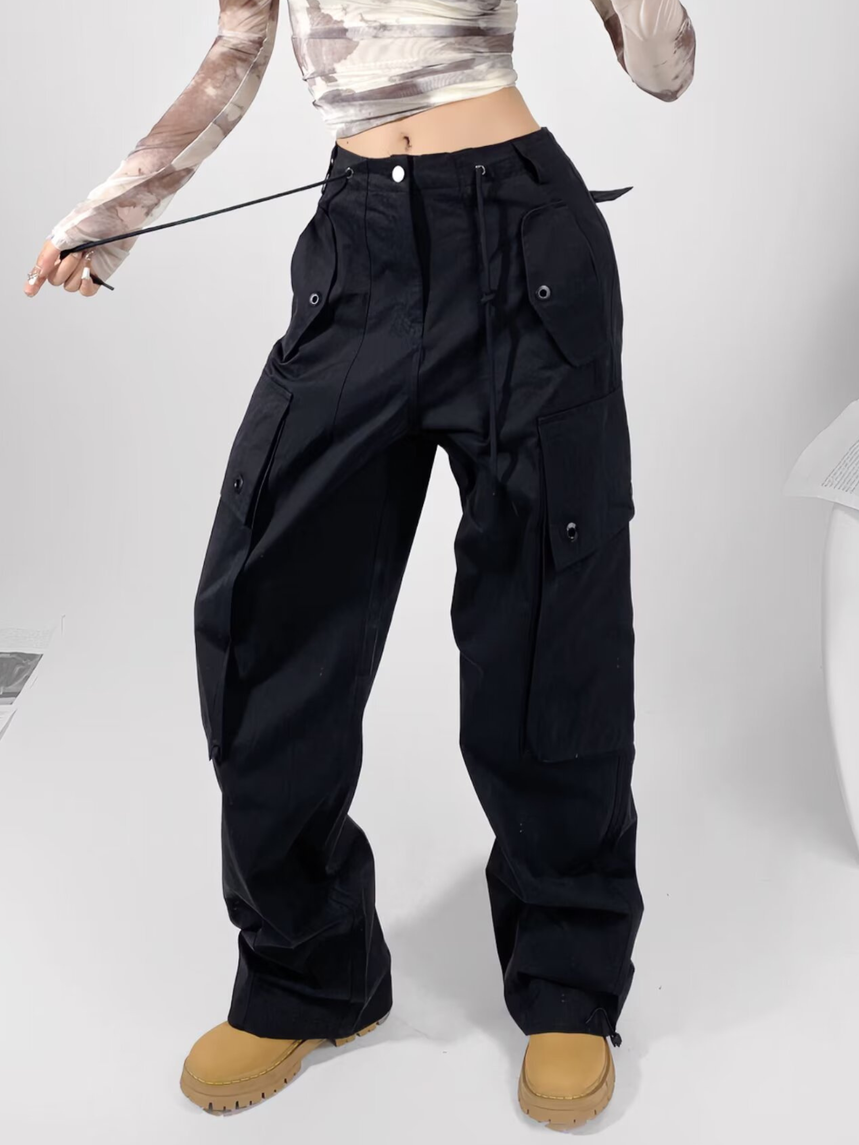 Thornridge - Women's Low-Waist Wide-Pocket Straight Pants