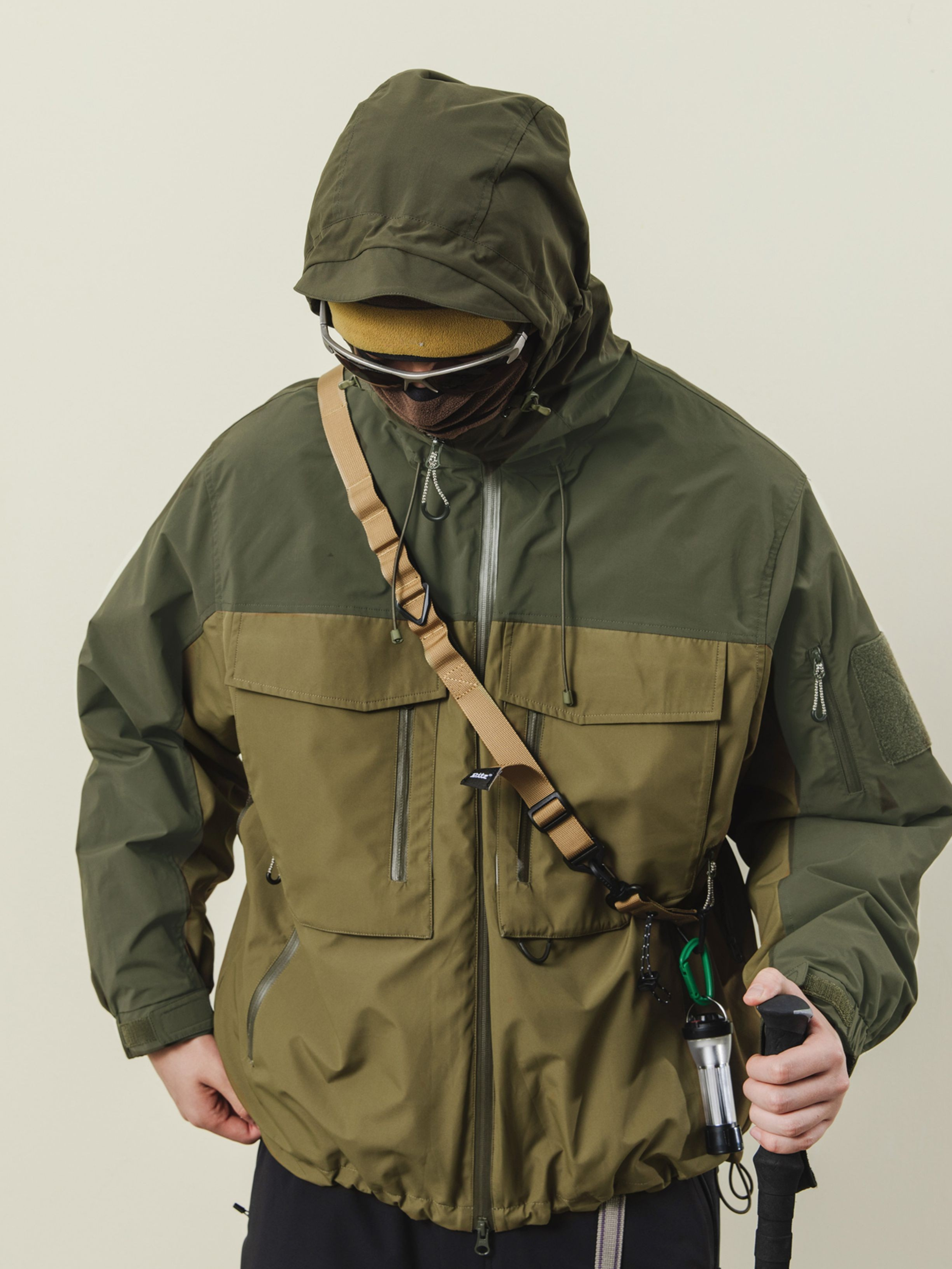 CanyonLife - Unisex Hard Shell Waterproof Outdoor Jacket