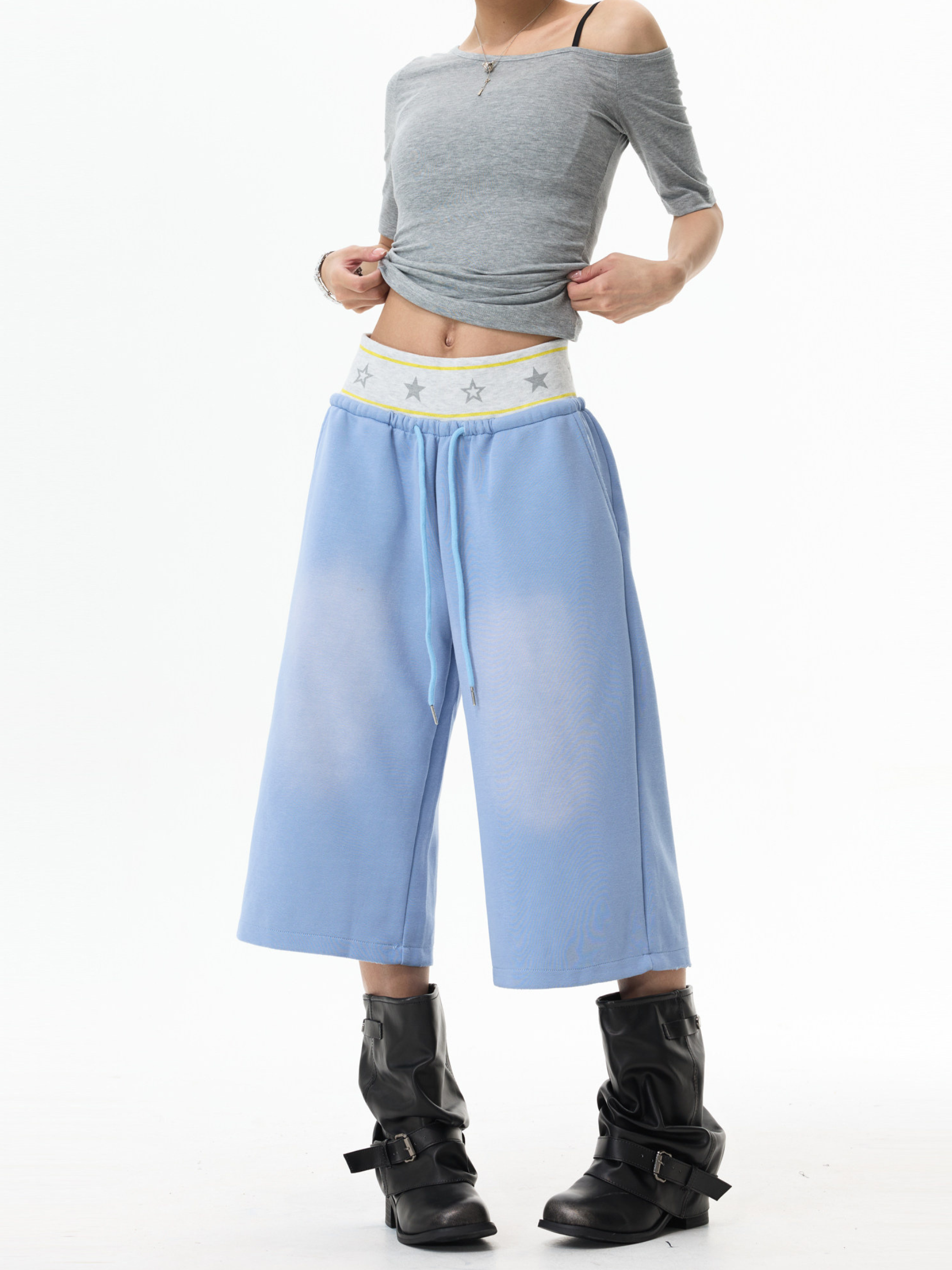 SprintCut - Women's Star Ribbed High-Waist Mid-Length Shorts