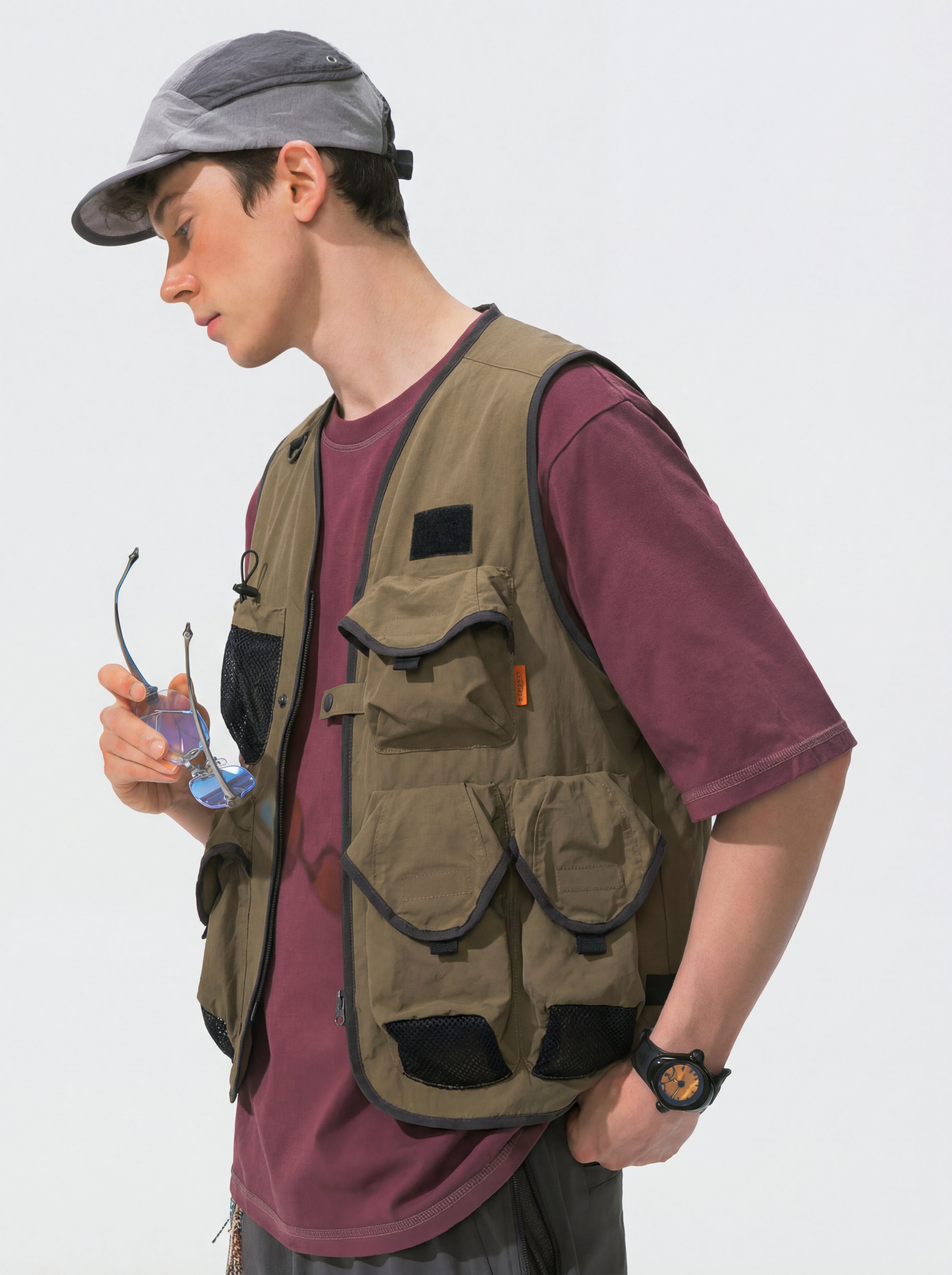 CougarLine - Water-Repellent Multi-Pocket Utility Vest