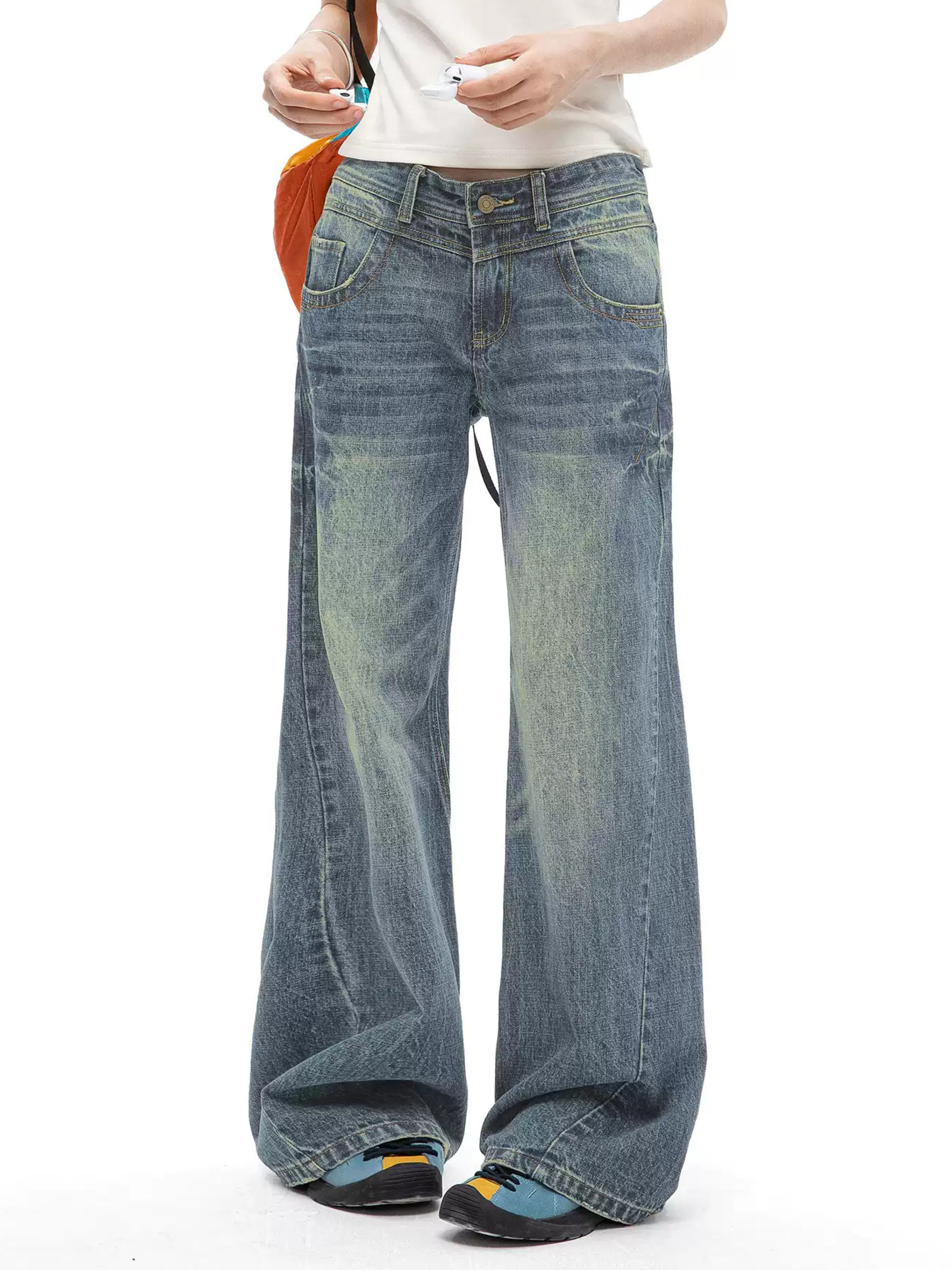 Canyonclimb - Women's Washed Blue Slight Flare Straight Jeans