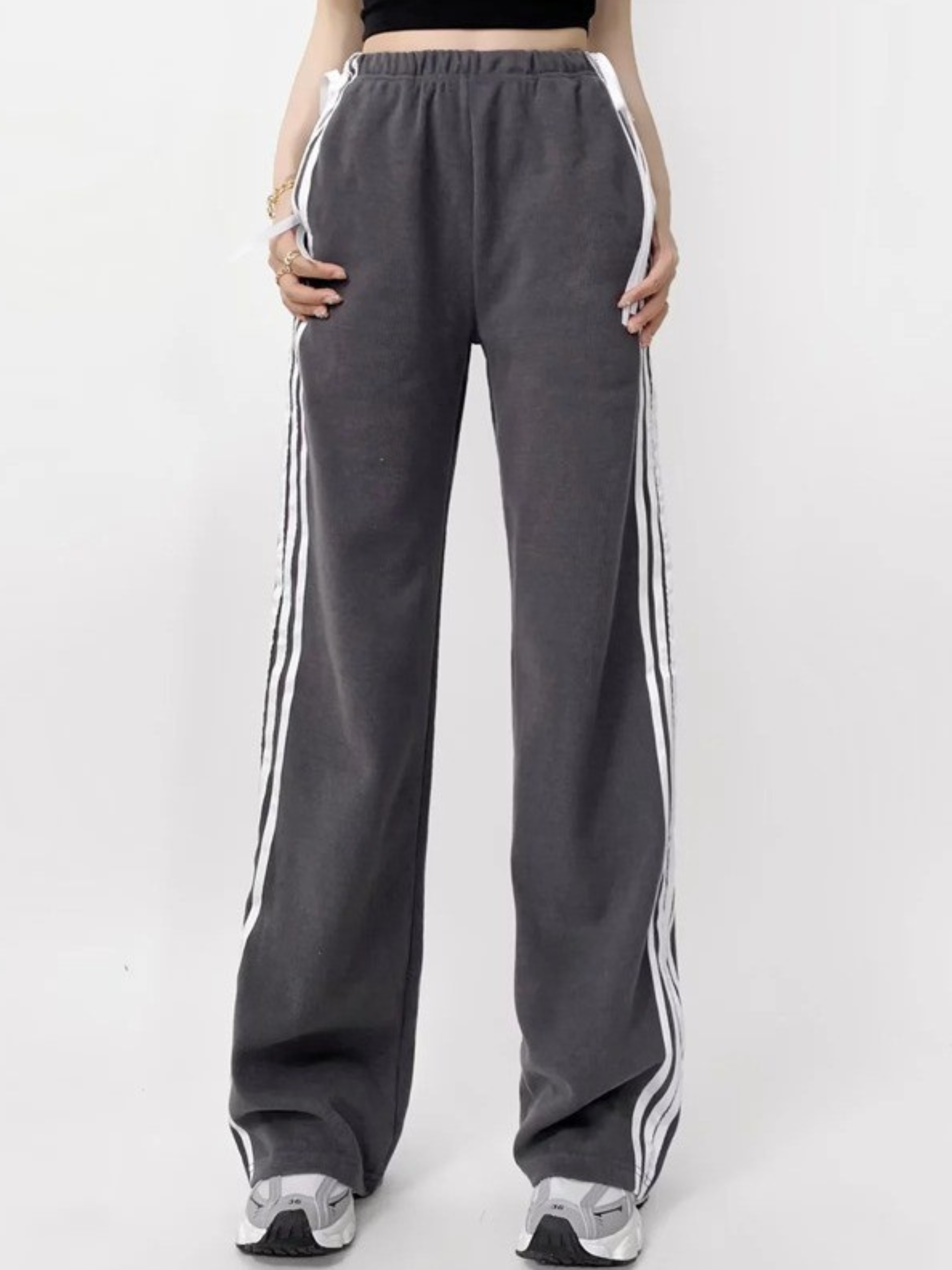 ThornPoint - Women's Elastic Waist Butterfly Bow Sports Pants