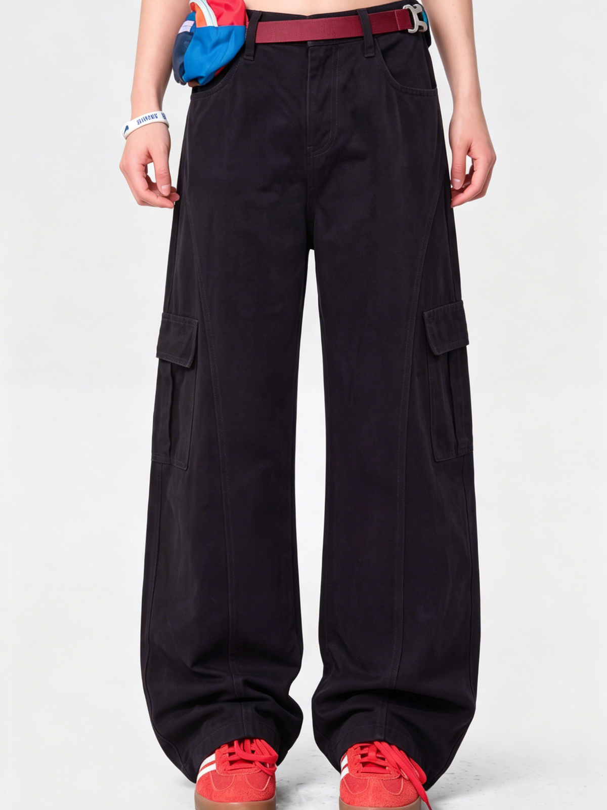 FrostTrail - Women's Large Pocket Curved-Leg Cargo Pants