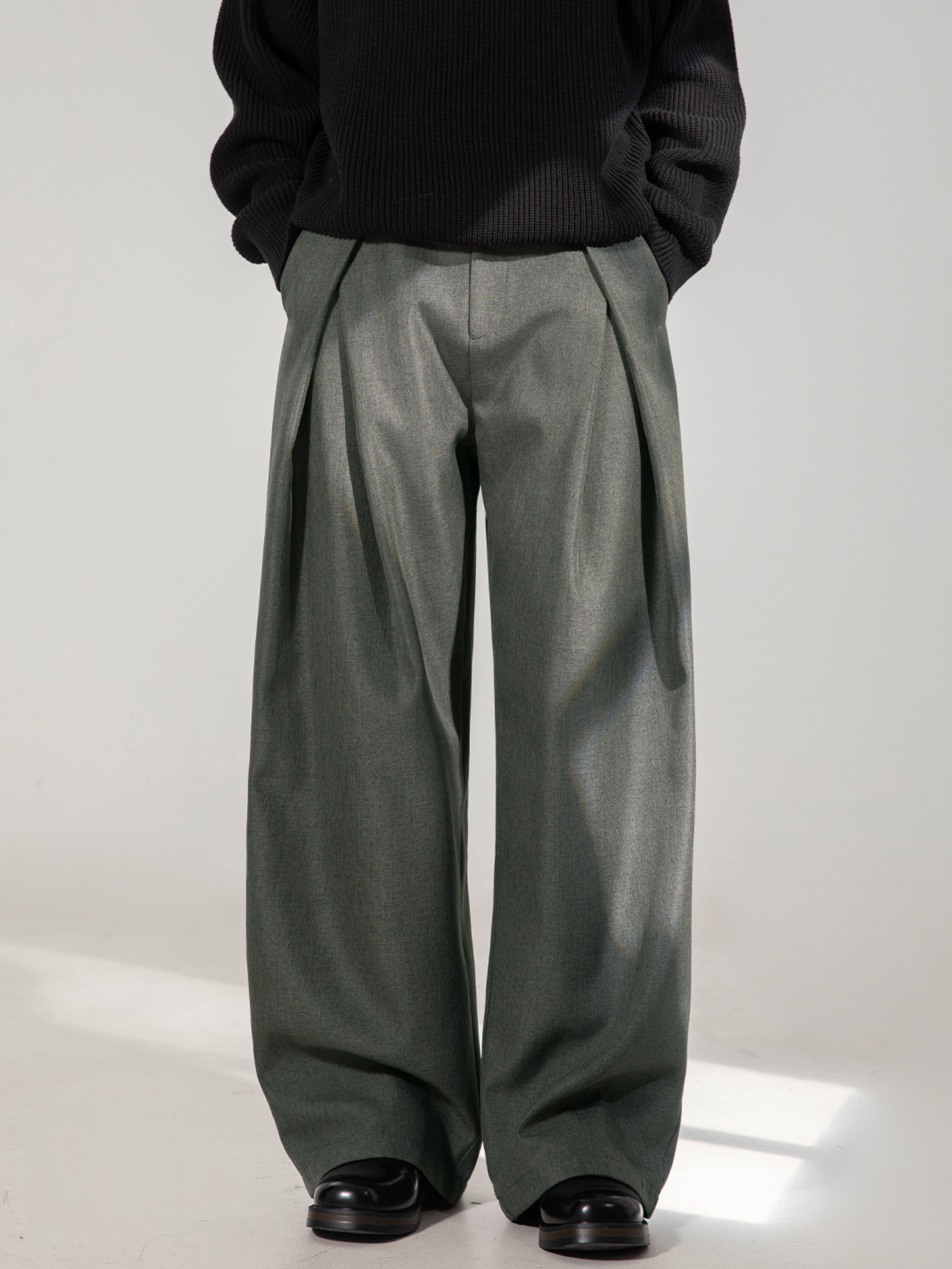 LightTent - Men's Cross-Pleated Drape Relaxed Fit Pants