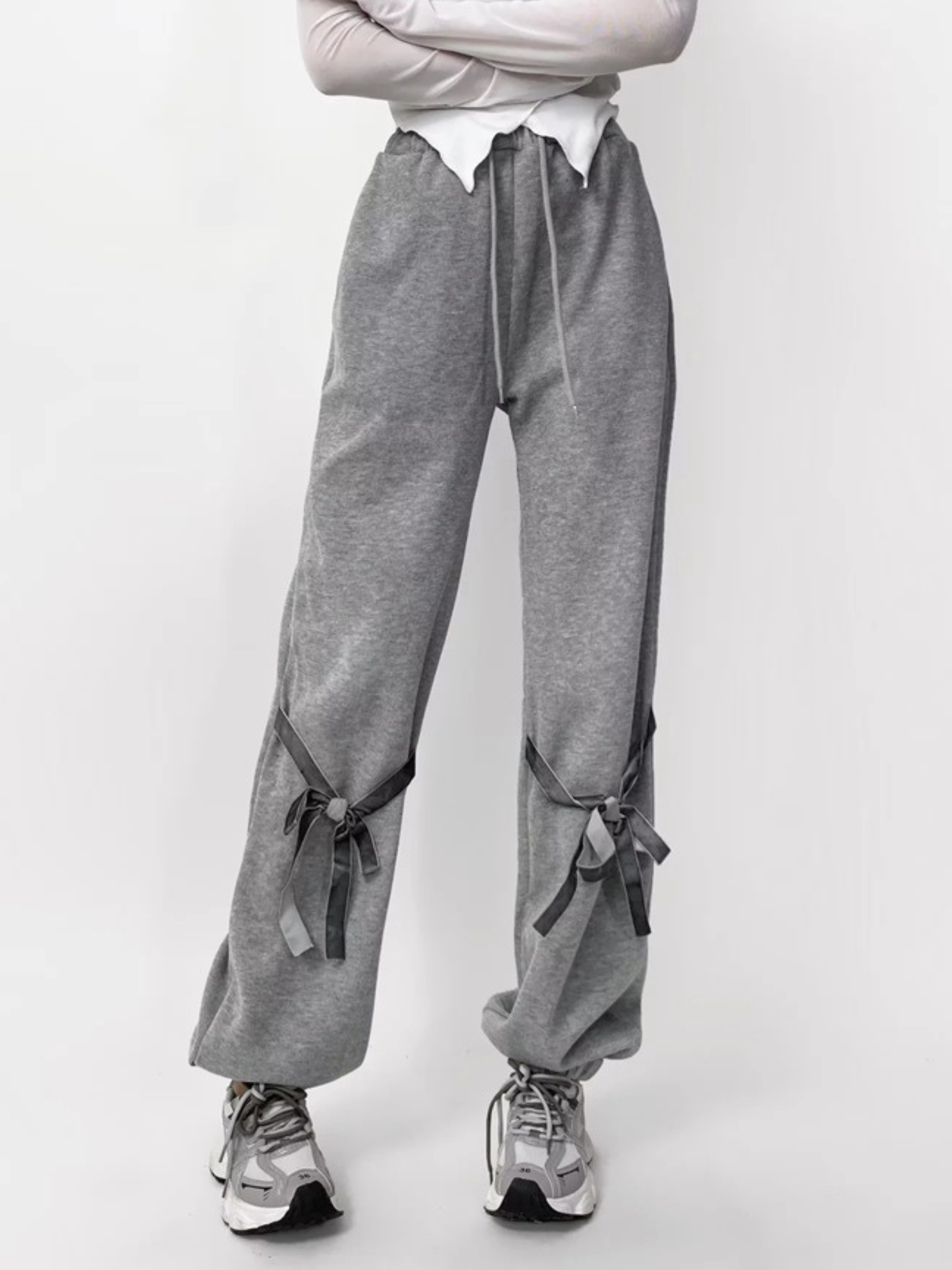 ThornScope - Women's Drawstring Elastic Waist Cuffed Pants