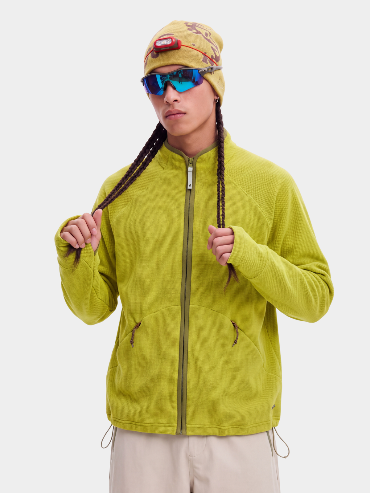 ThreadTrail - Wind-Resistant Wrinkle-Resistant Thermal Jacket