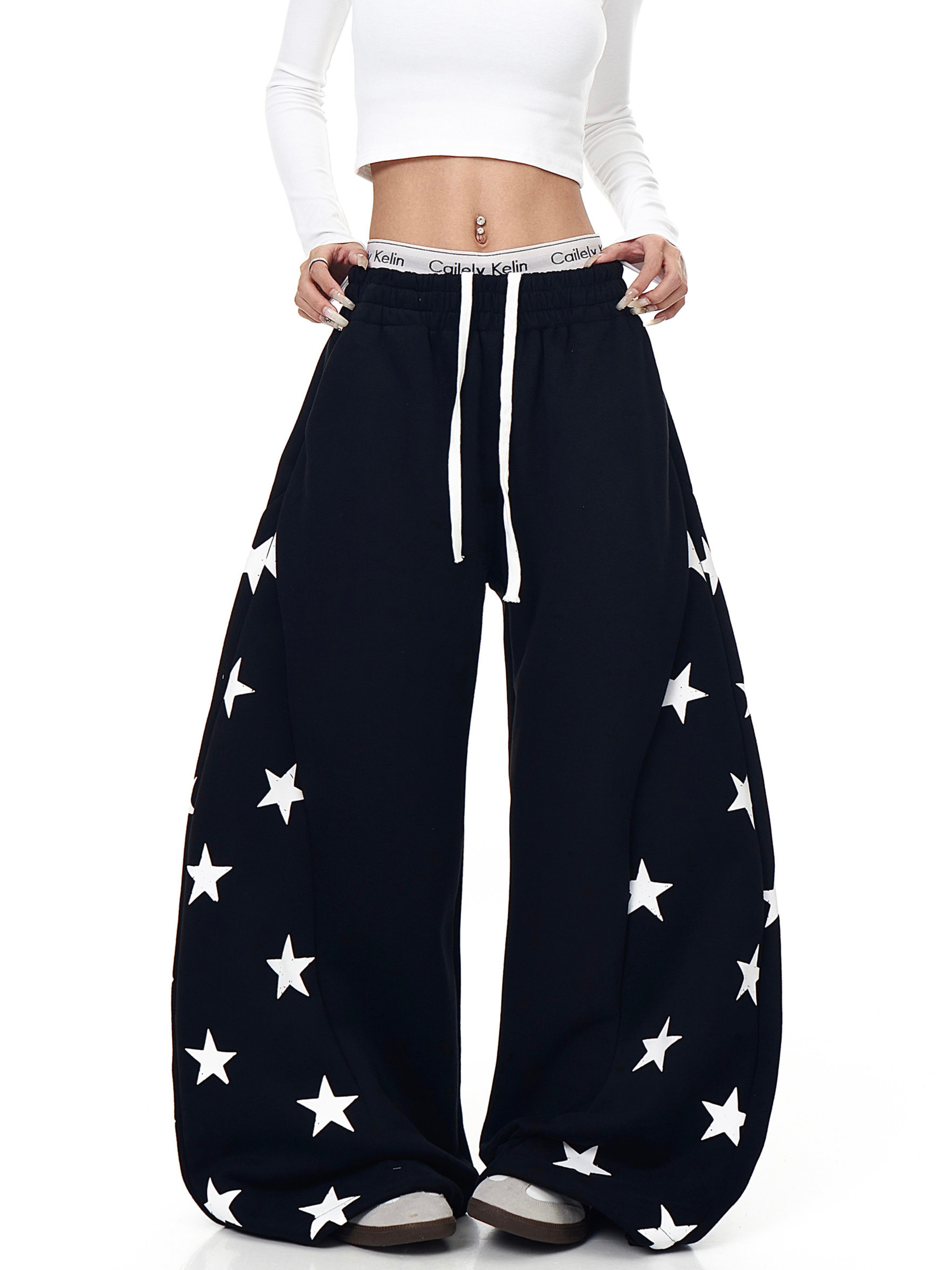 Thunderscorch - Women's Star Print Curved-Leg Sweatpants