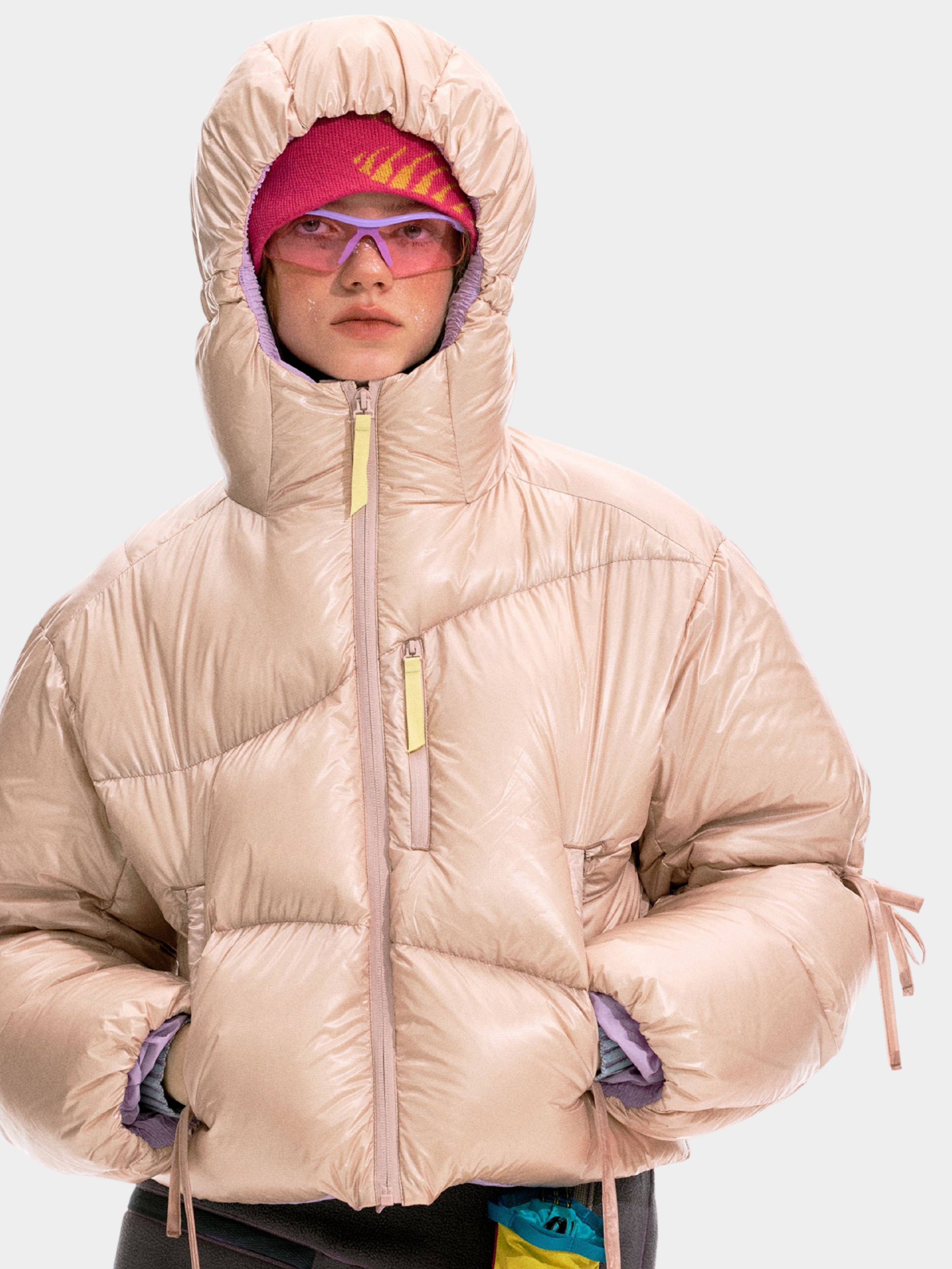 Ironfrost - Women's 90% White Duck Down Color-Blocked Short Puffer Jacket