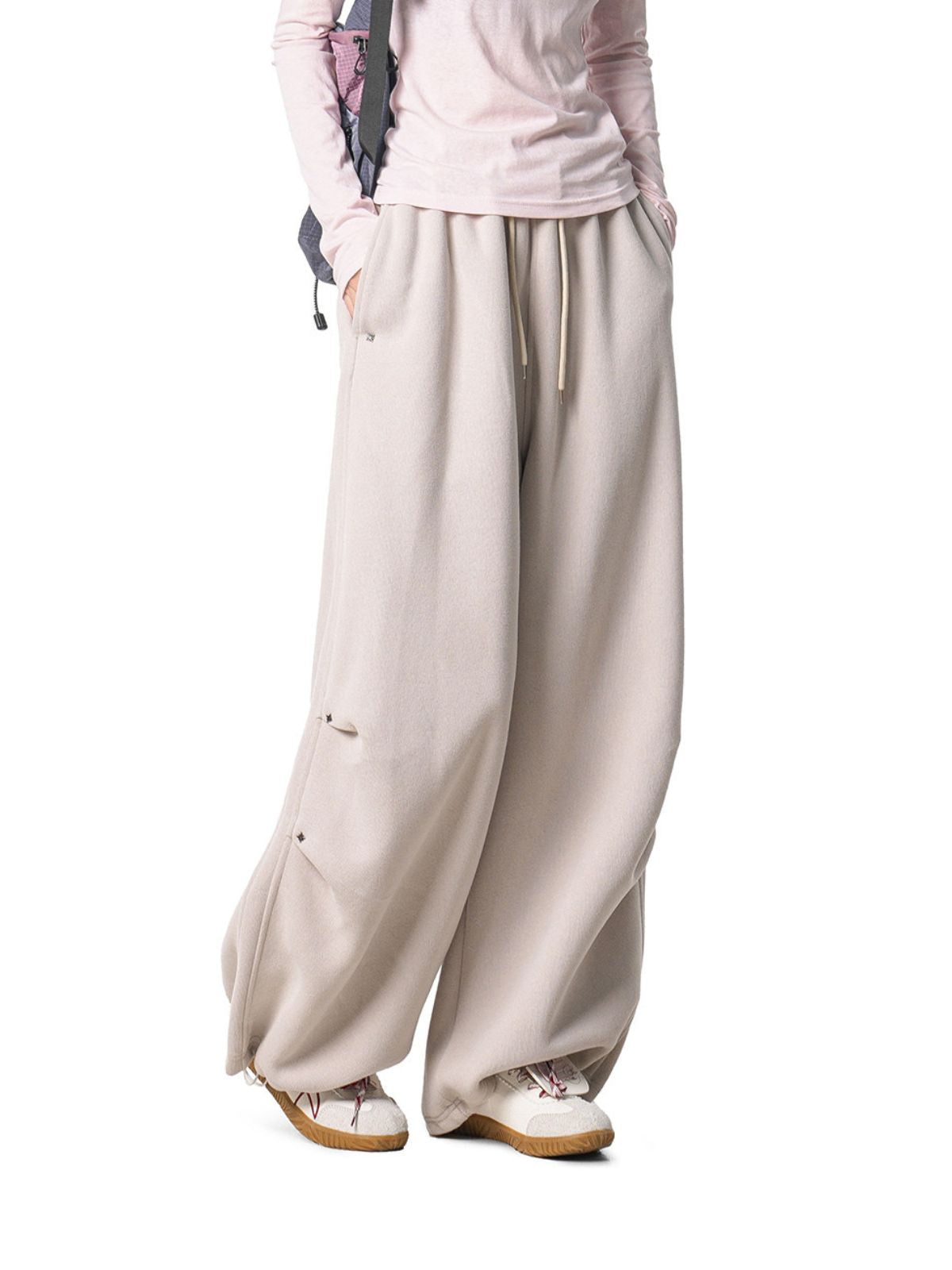 Reachpeak - Unisex Rivet-Detail Pleated Draped Paratrooper Sweatpants