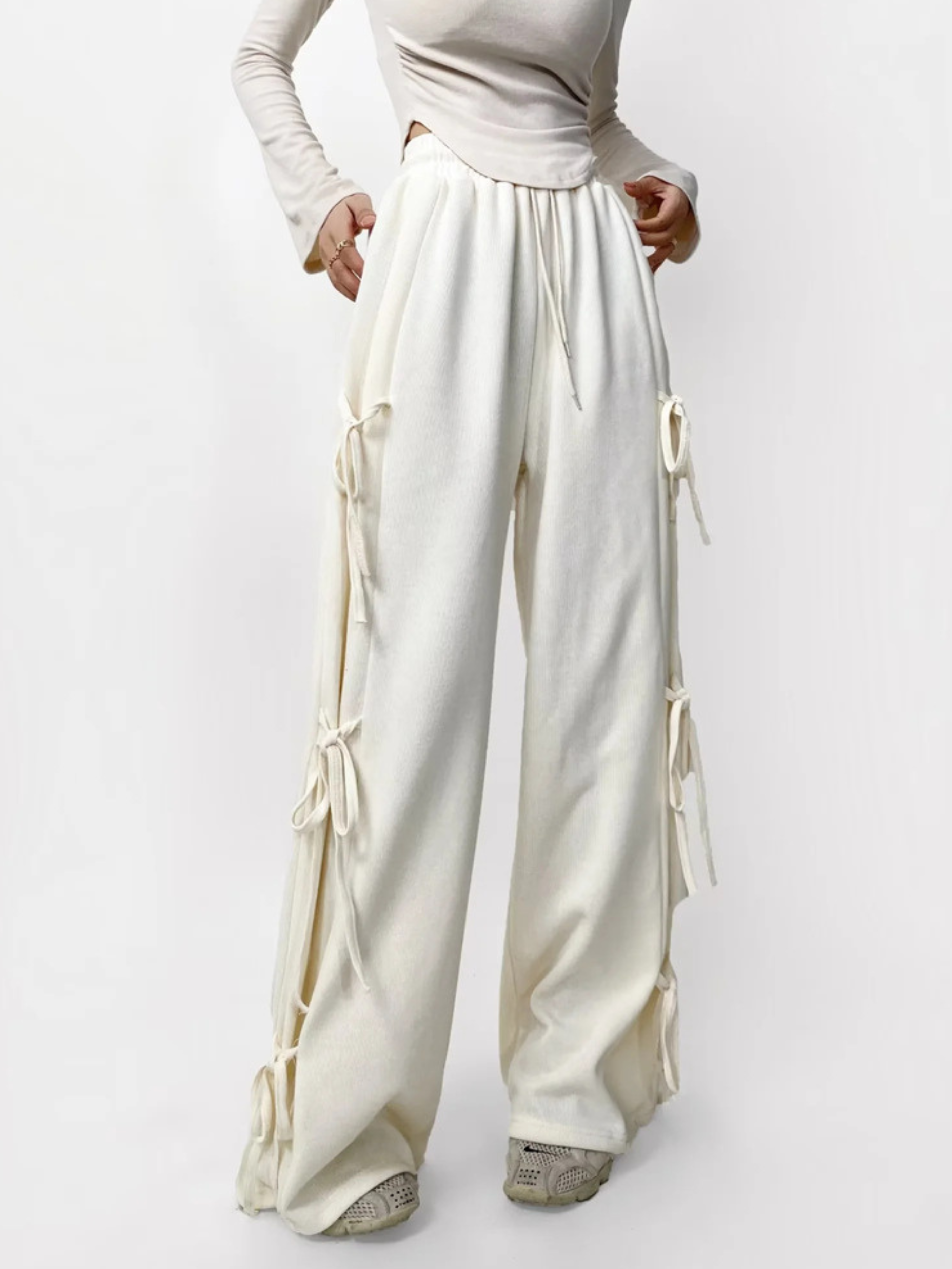 ThornPort - Women's Elastic Waist Butterfly Bow Loose Pants