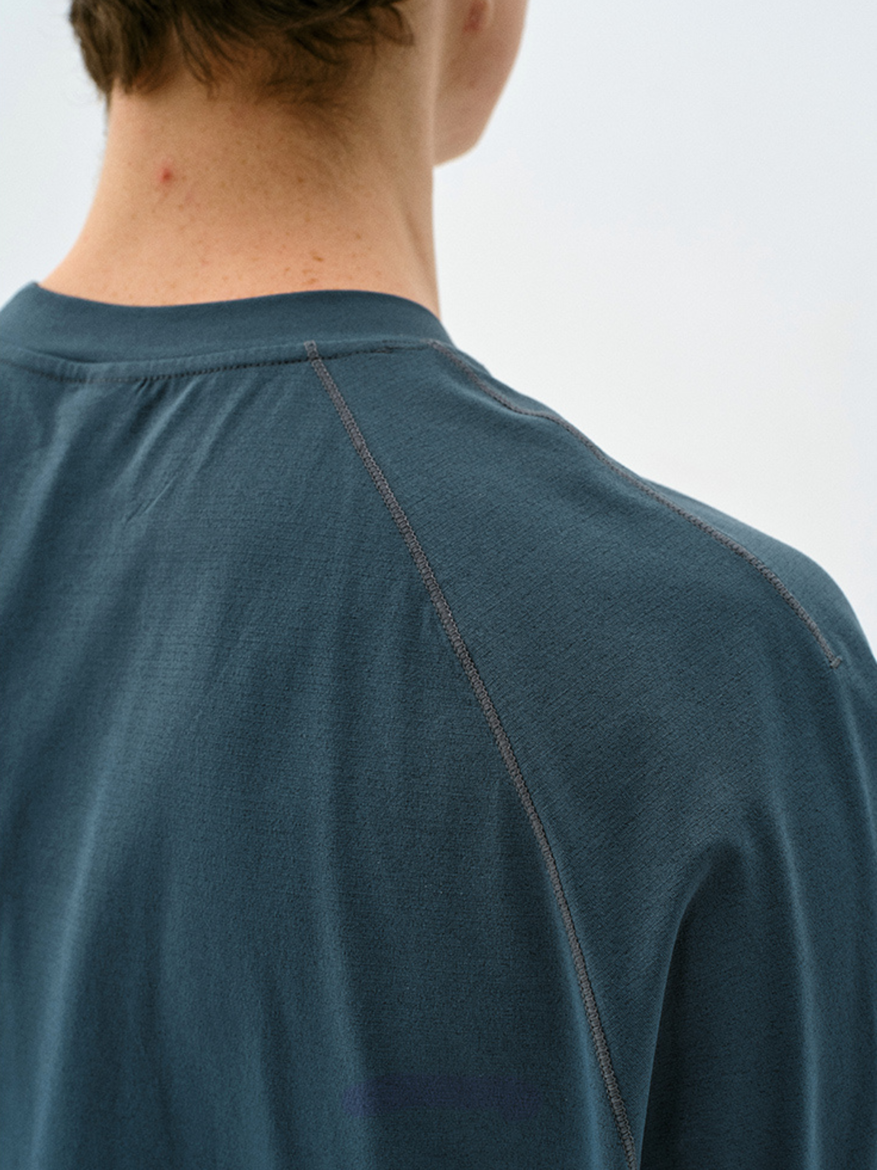 Emberreach - UPF50+ Moisture-Wicking Antibacterial Crewneck T-Shirt