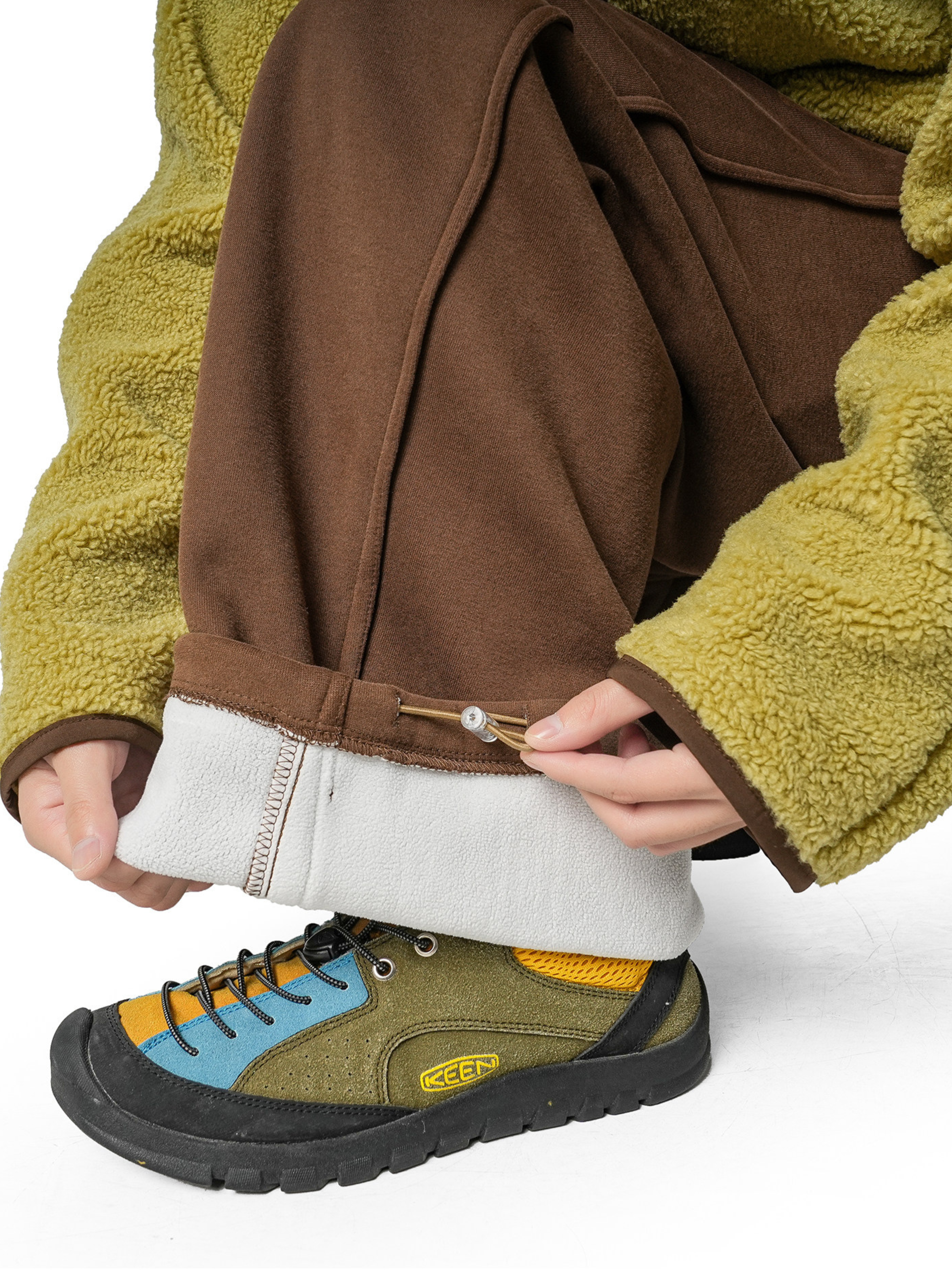 Riftwatcher - Unisex Fleece-Lined Cuffed Sweatpants