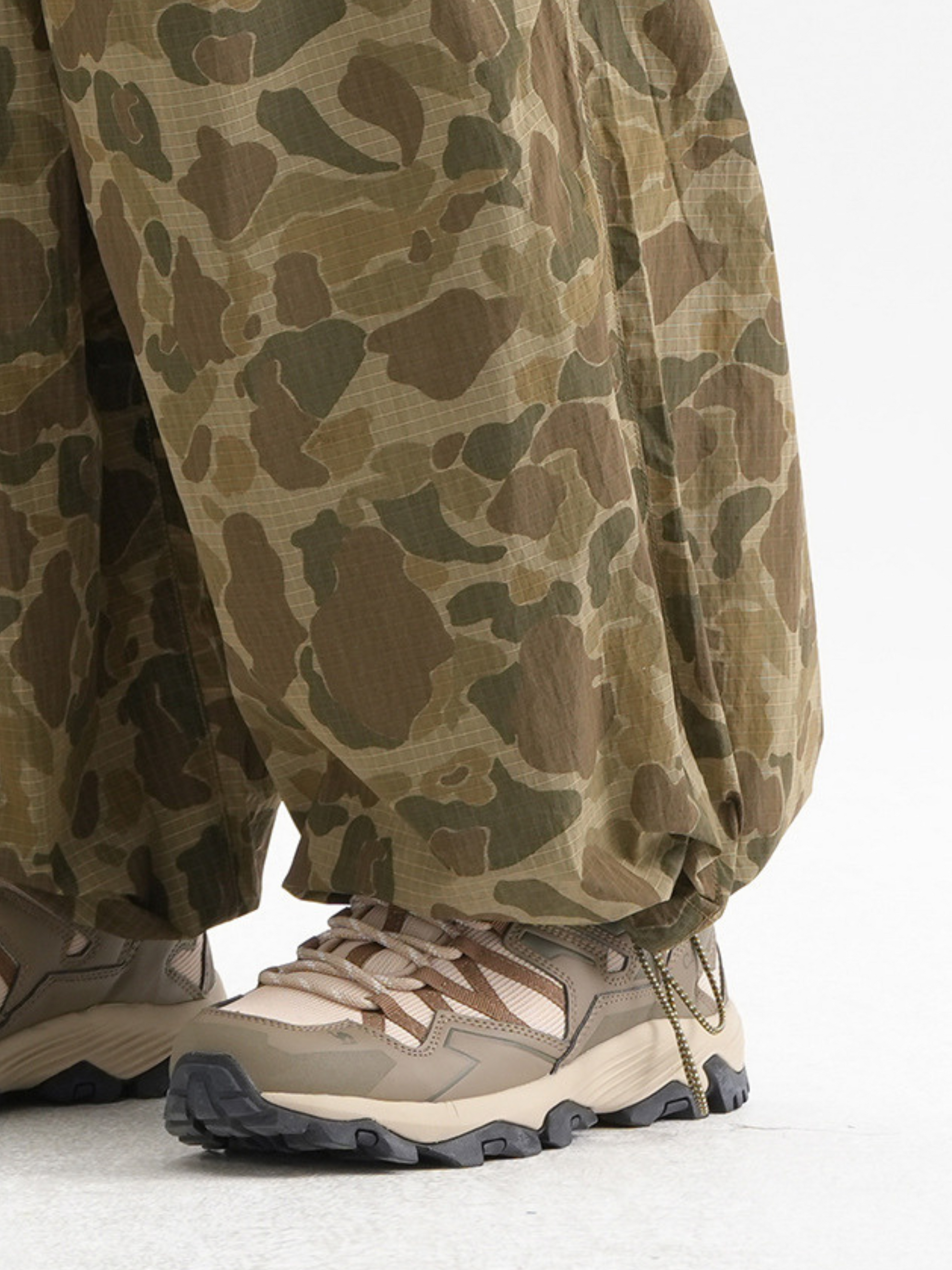 EagleMode - Unisex Ultra-Loose Tech Camo Paratrooper Pants GONGGAR SPORTS