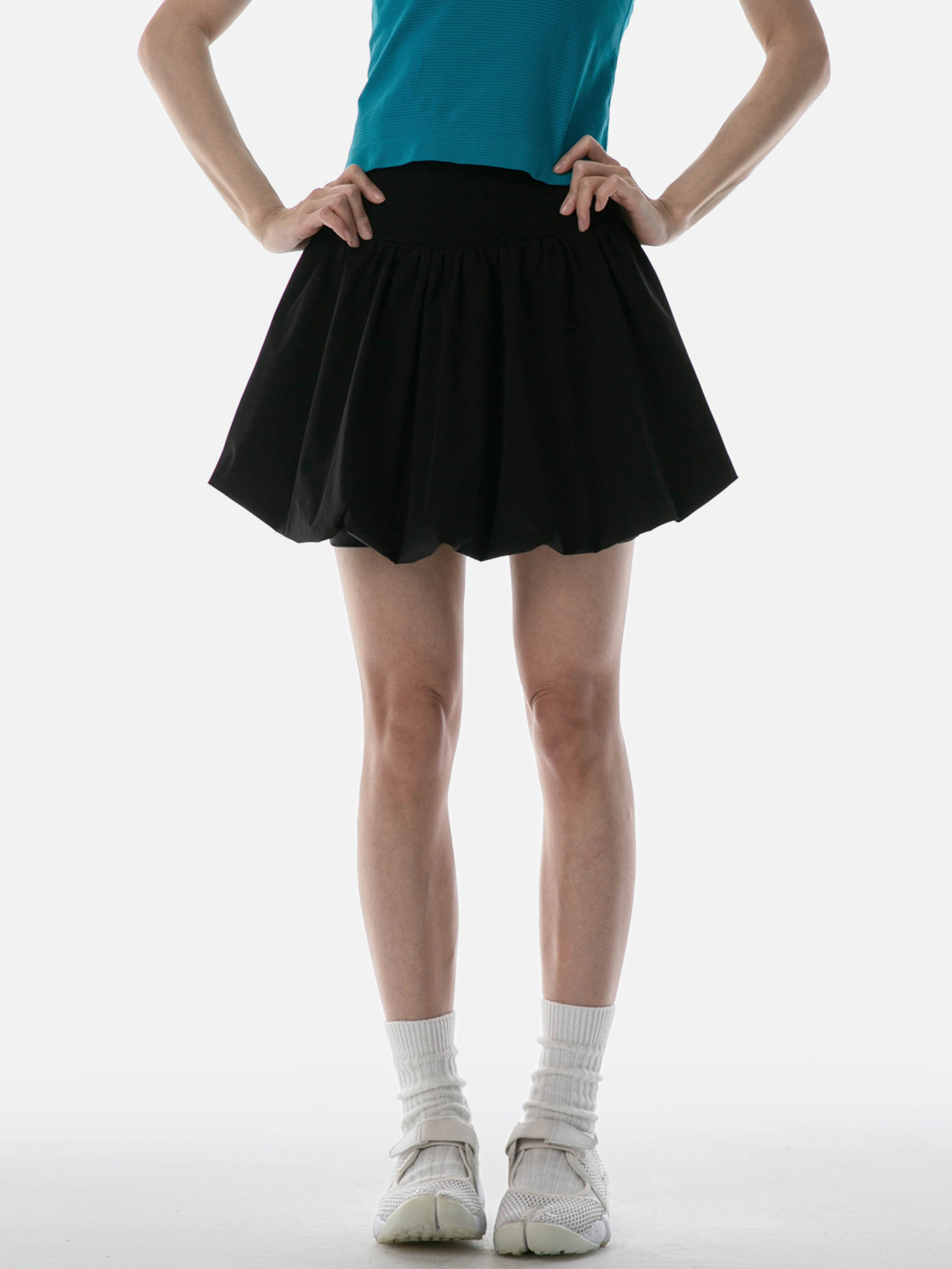 Saunter - Women's High-Waisted Bubble Hem Skirt