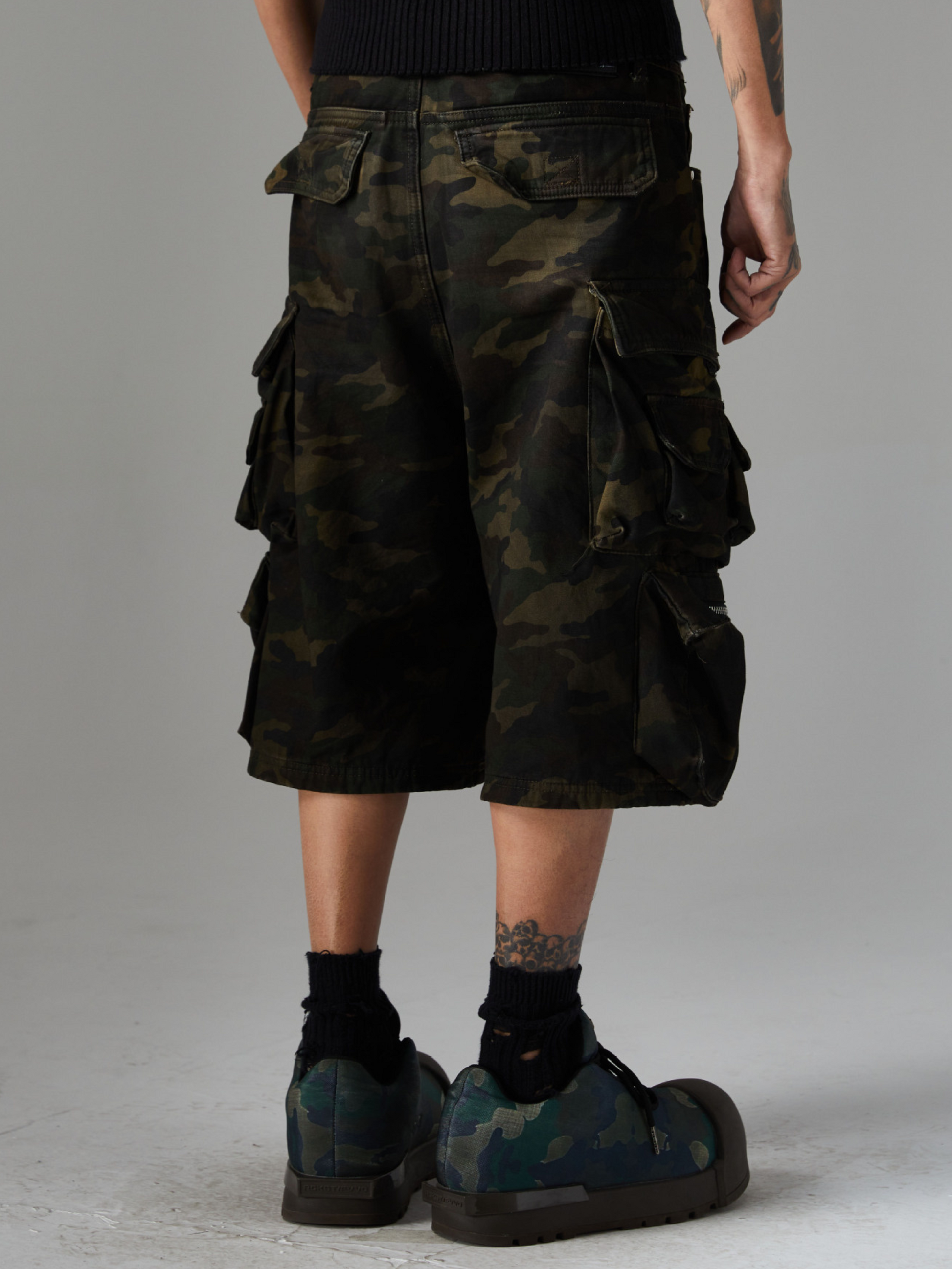 BaseVest - Men's Camouflage Wide-Leg Shorts GONGGAR SPORTS