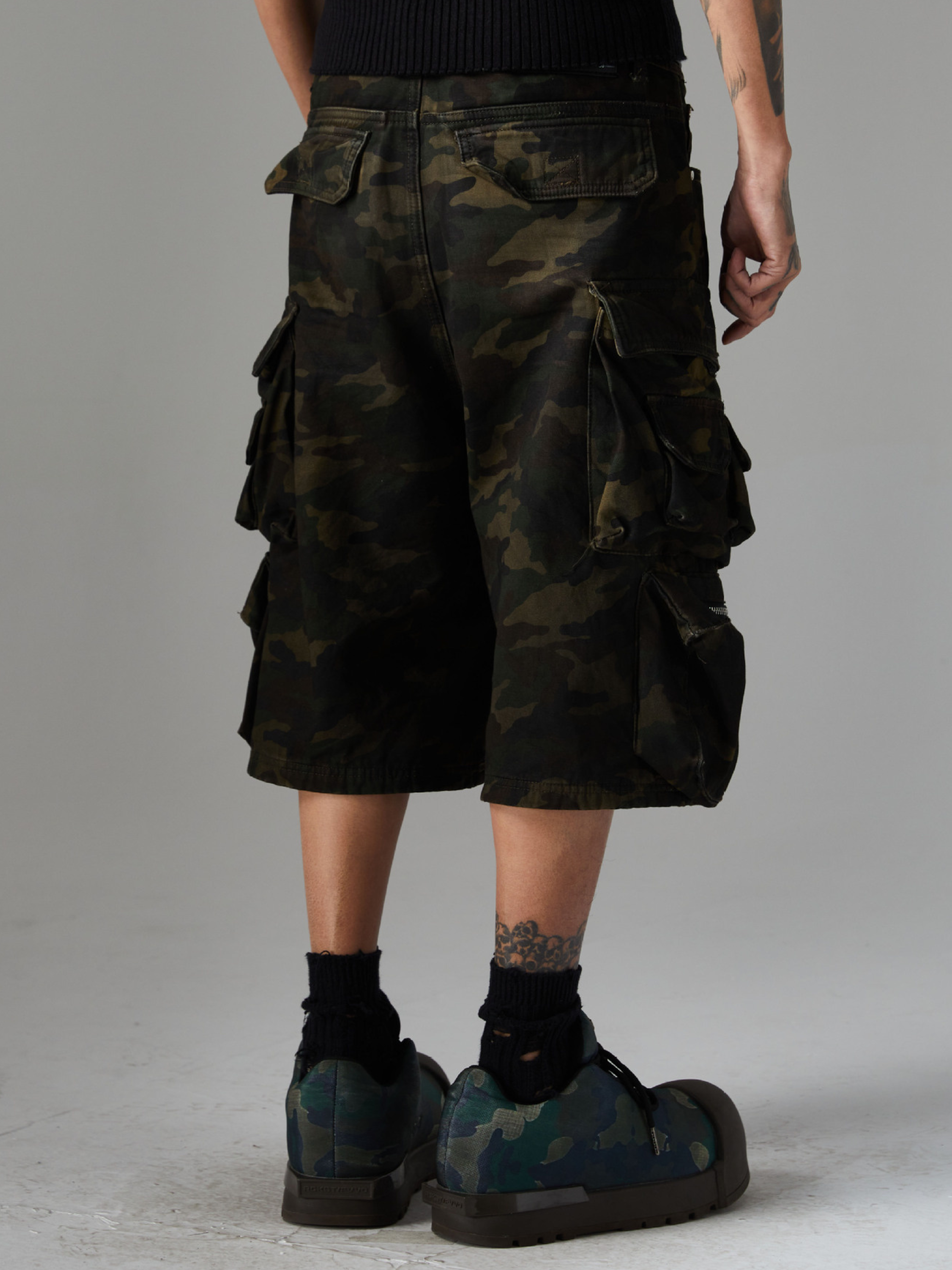 BaseVest - Men's Camouflage Wide-Leg Shorts GONGGAR SPORTS