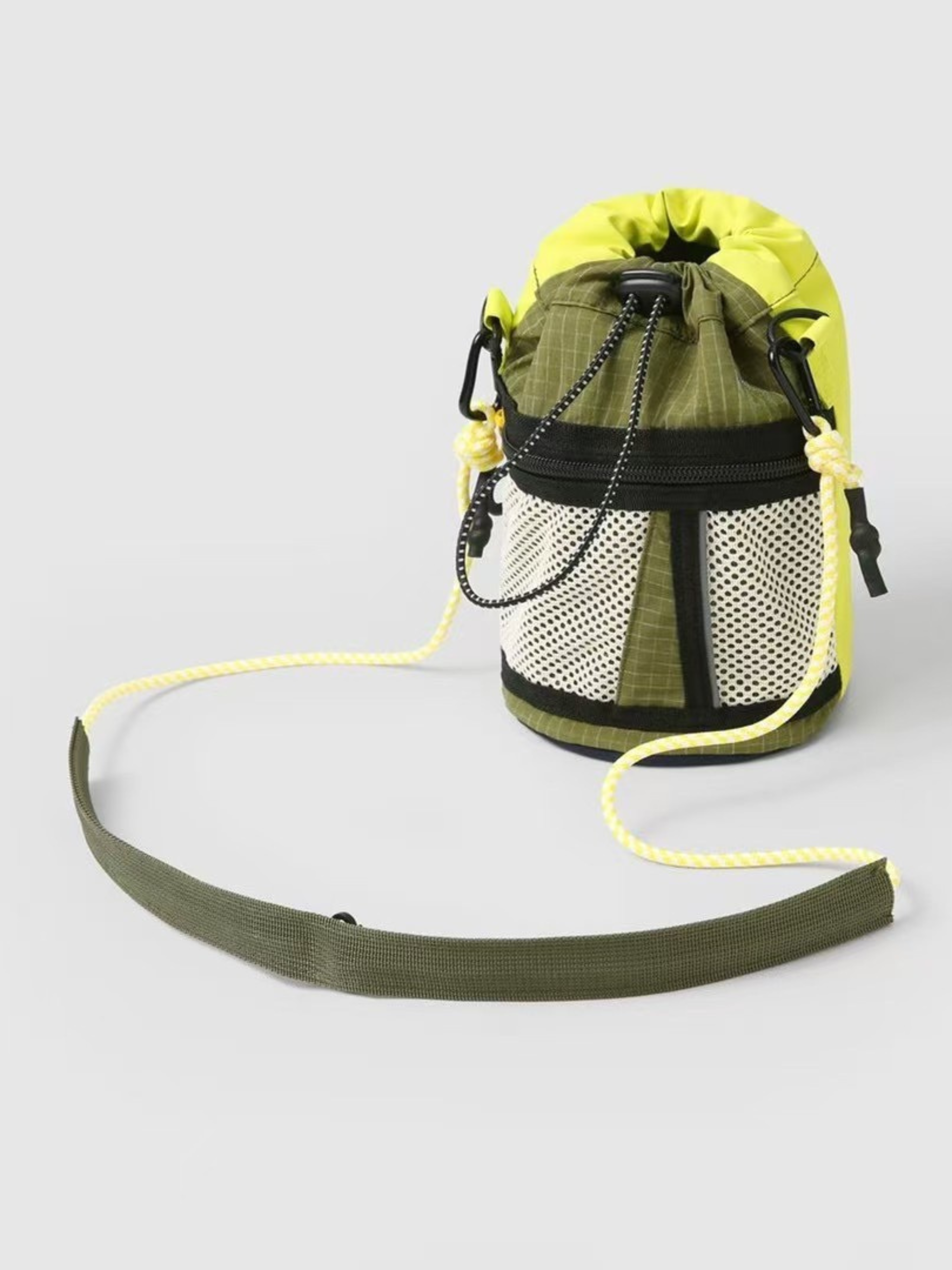 Driftnest - Water-Repellent Colorblock Bucket Shoulder Bag