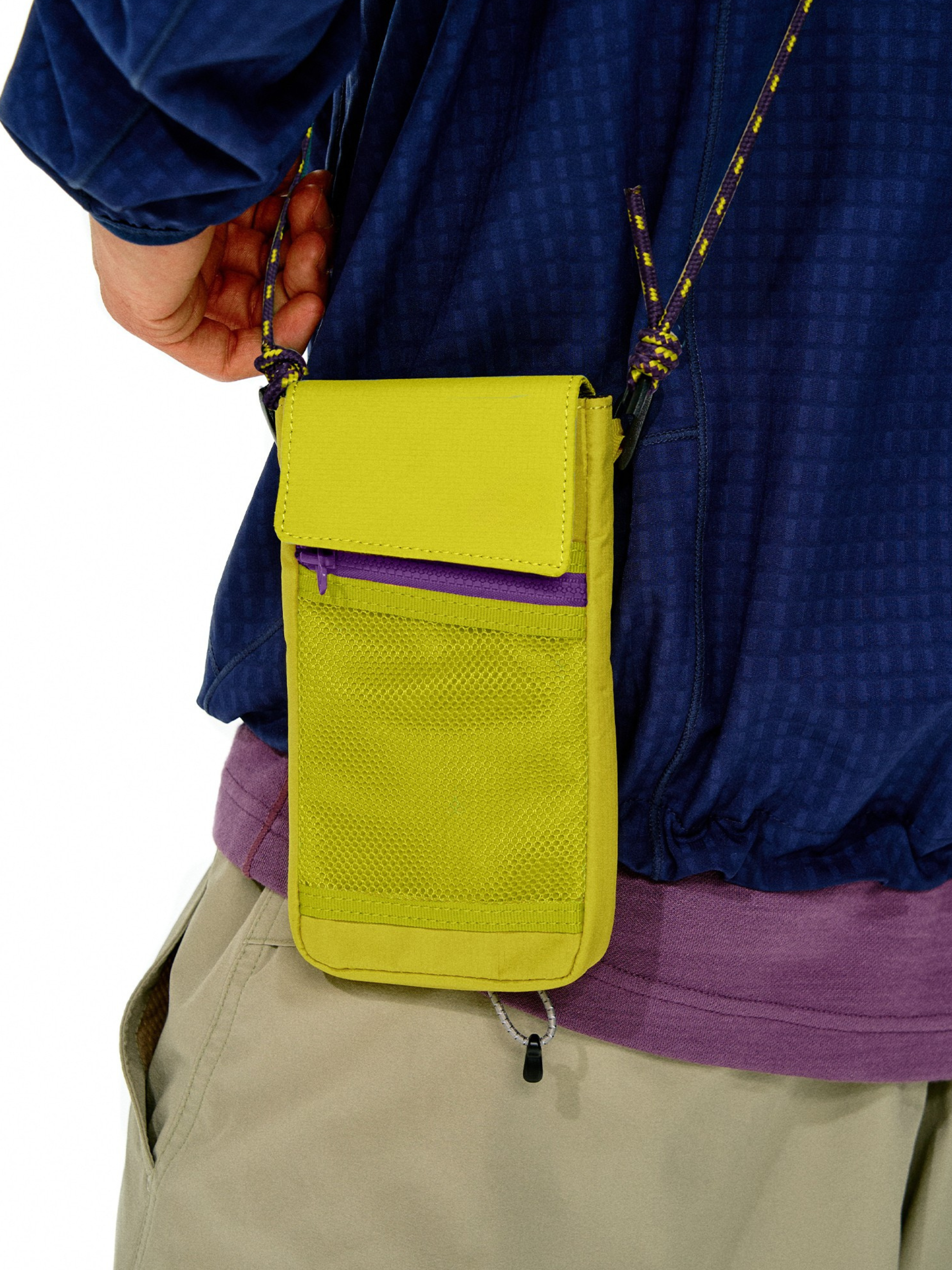 Blazewind - Lightweight Water-Repellent Crossbody Bag