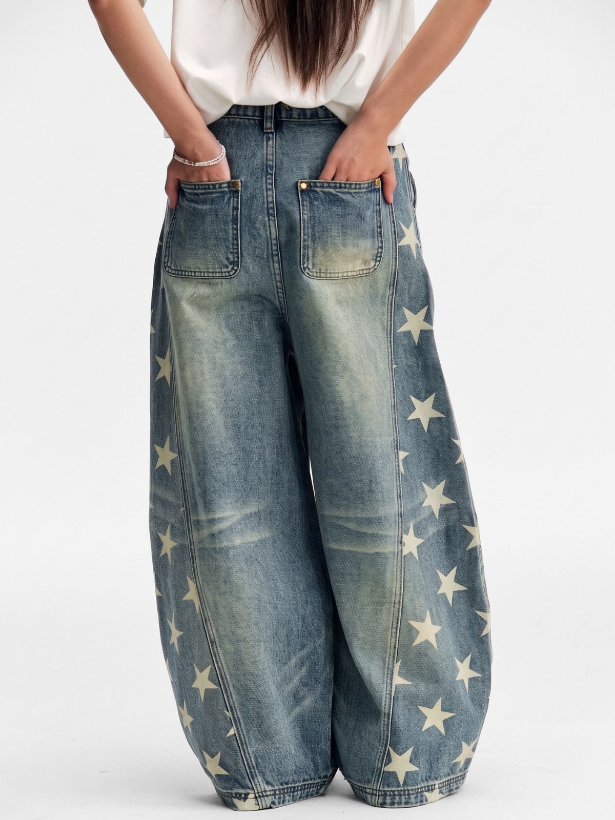 Lavacrack - Unisex Star-Print Curved-Leg Denim Jeans